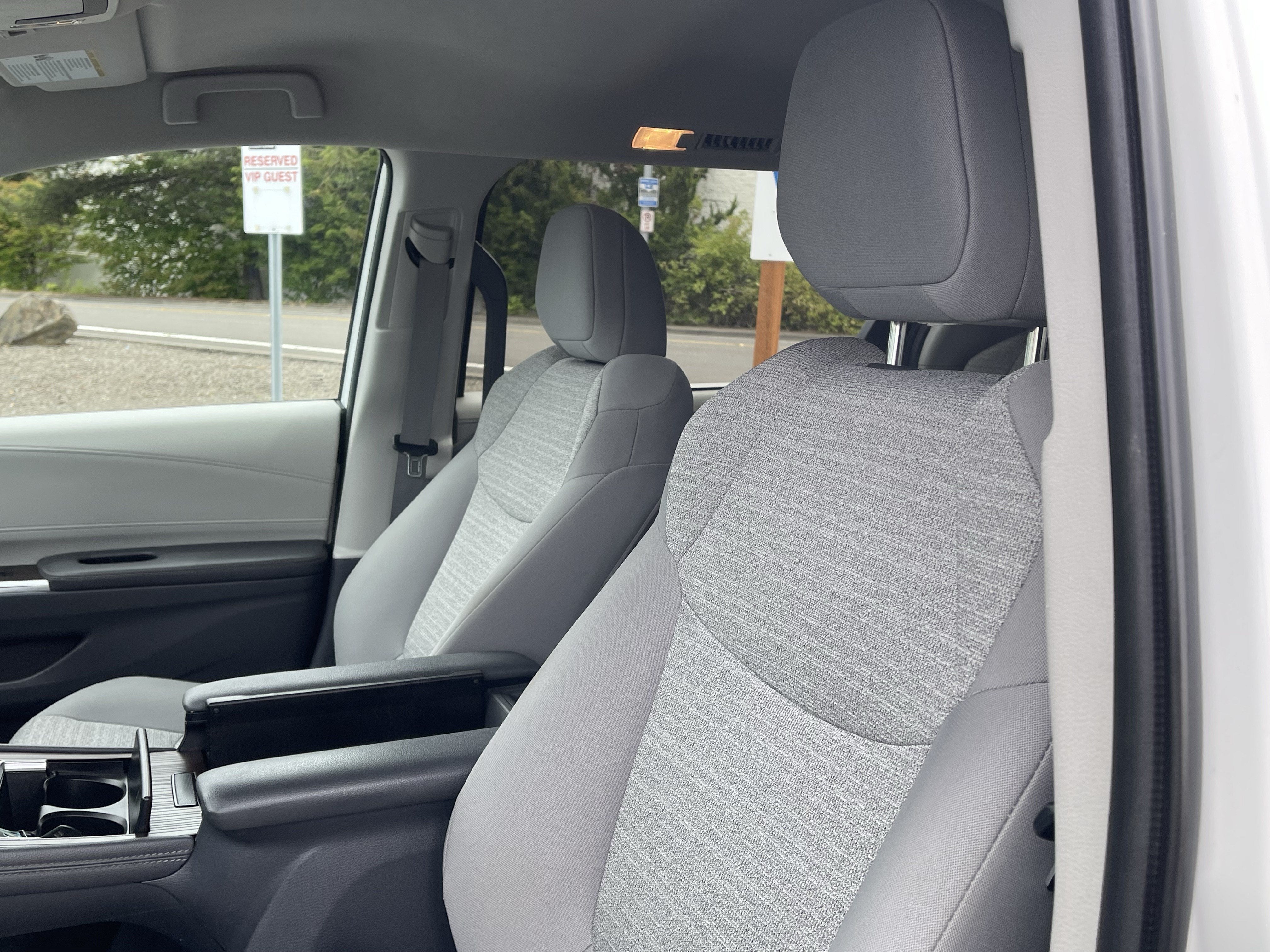 2021 Toyota Sienna LE