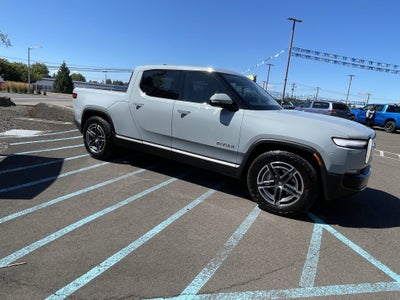 2025 Rivian R1T Adventure