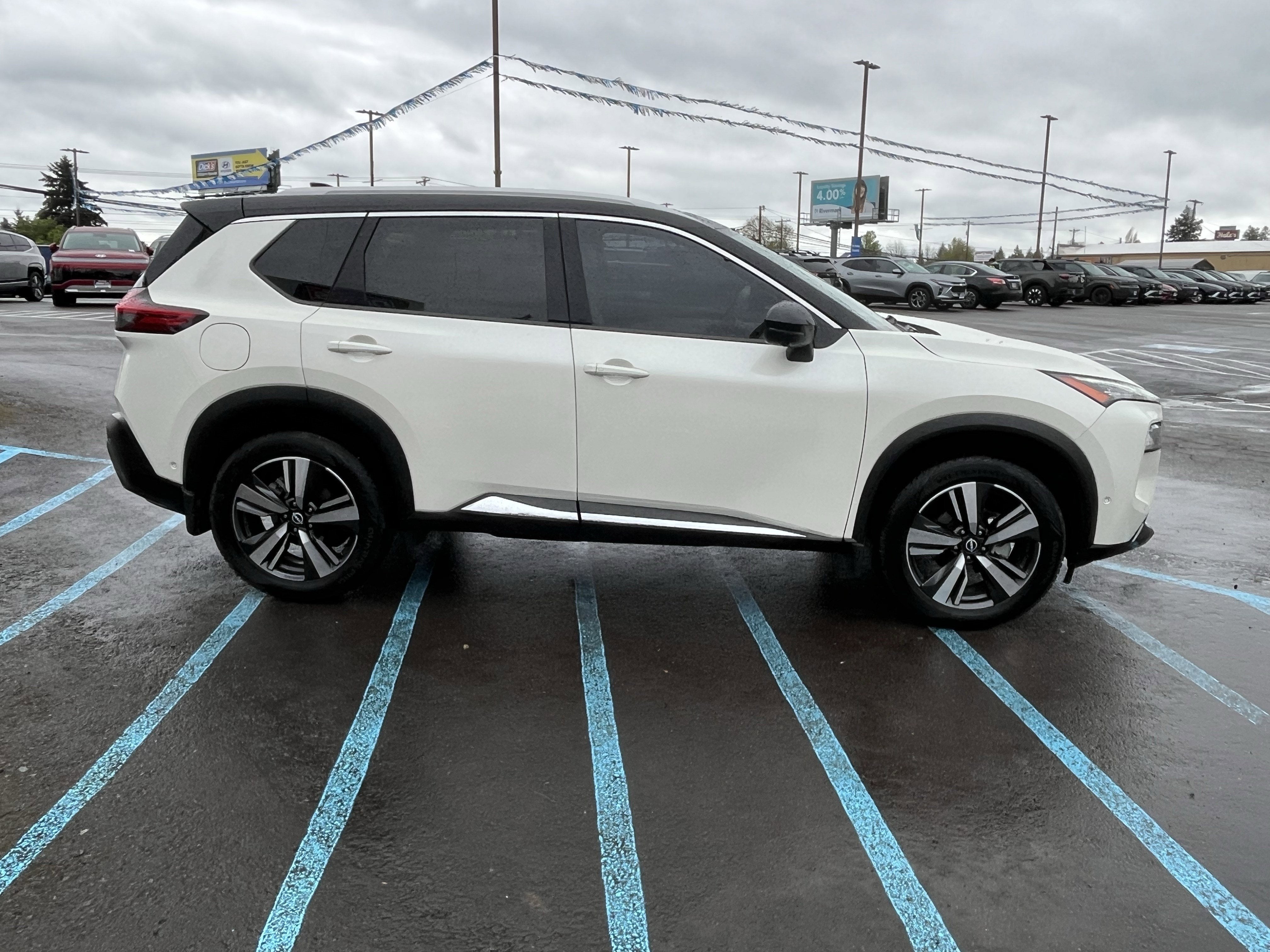 2023 Nissan Rogue SL
