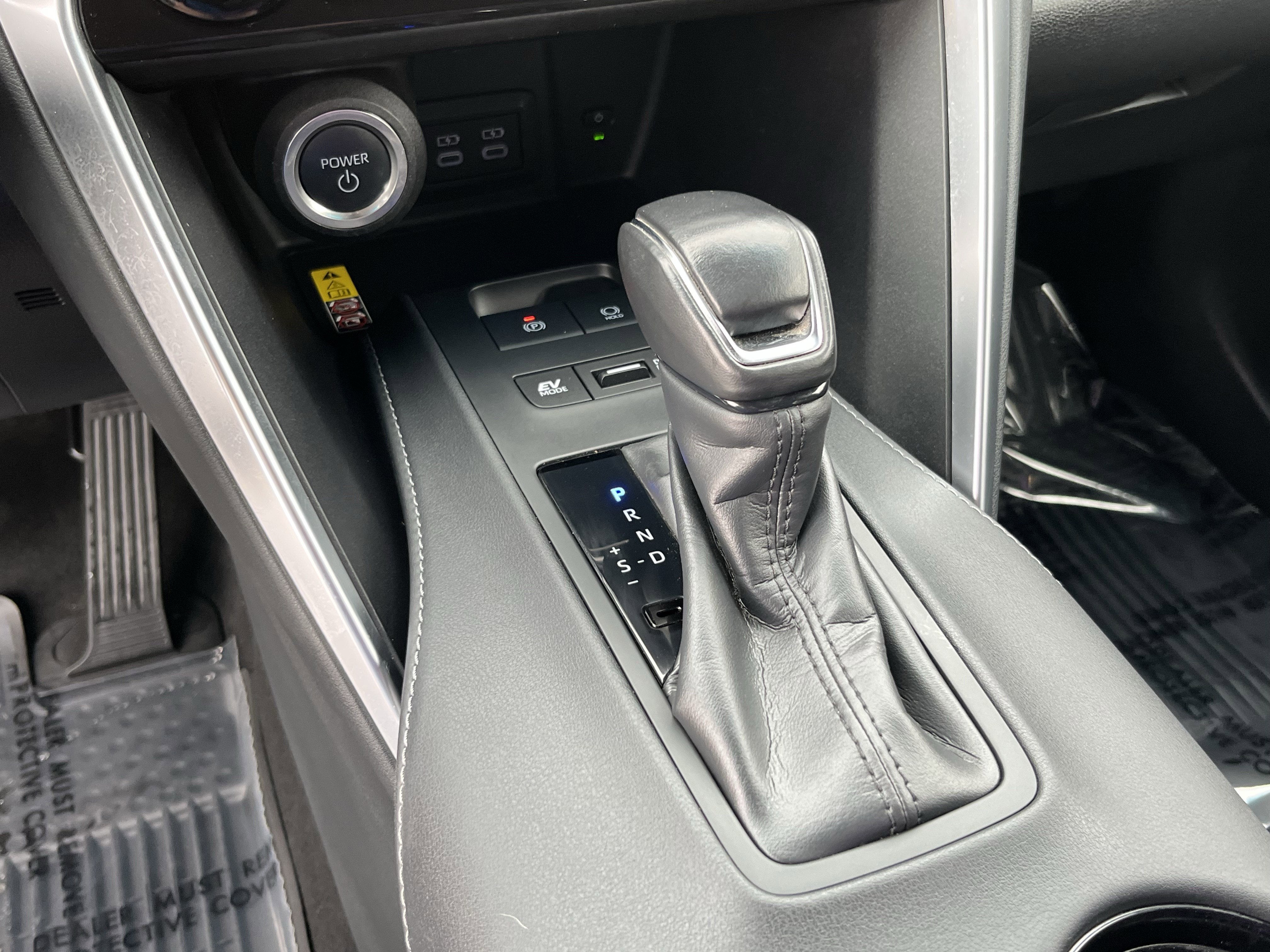 2024 Toyota Venza LE