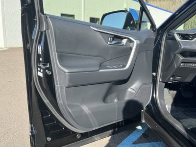 2023 Toyota RAV4 Hybrid SE