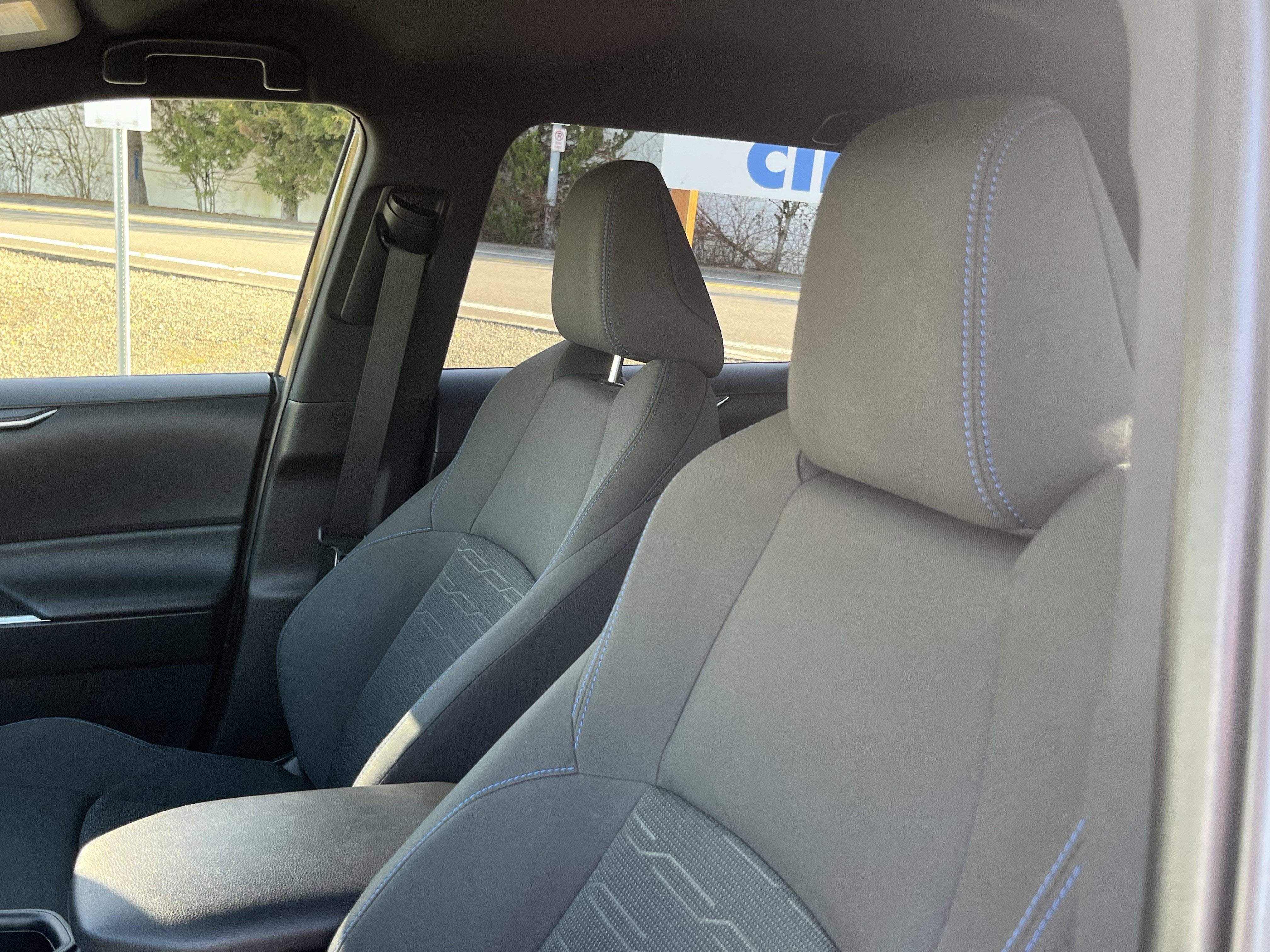 2023 Toyota RAV4 Hybrid SE