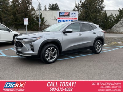 2025 Chevrolet Trax LT