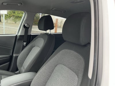 2023 Hyundai Kona Electric SE