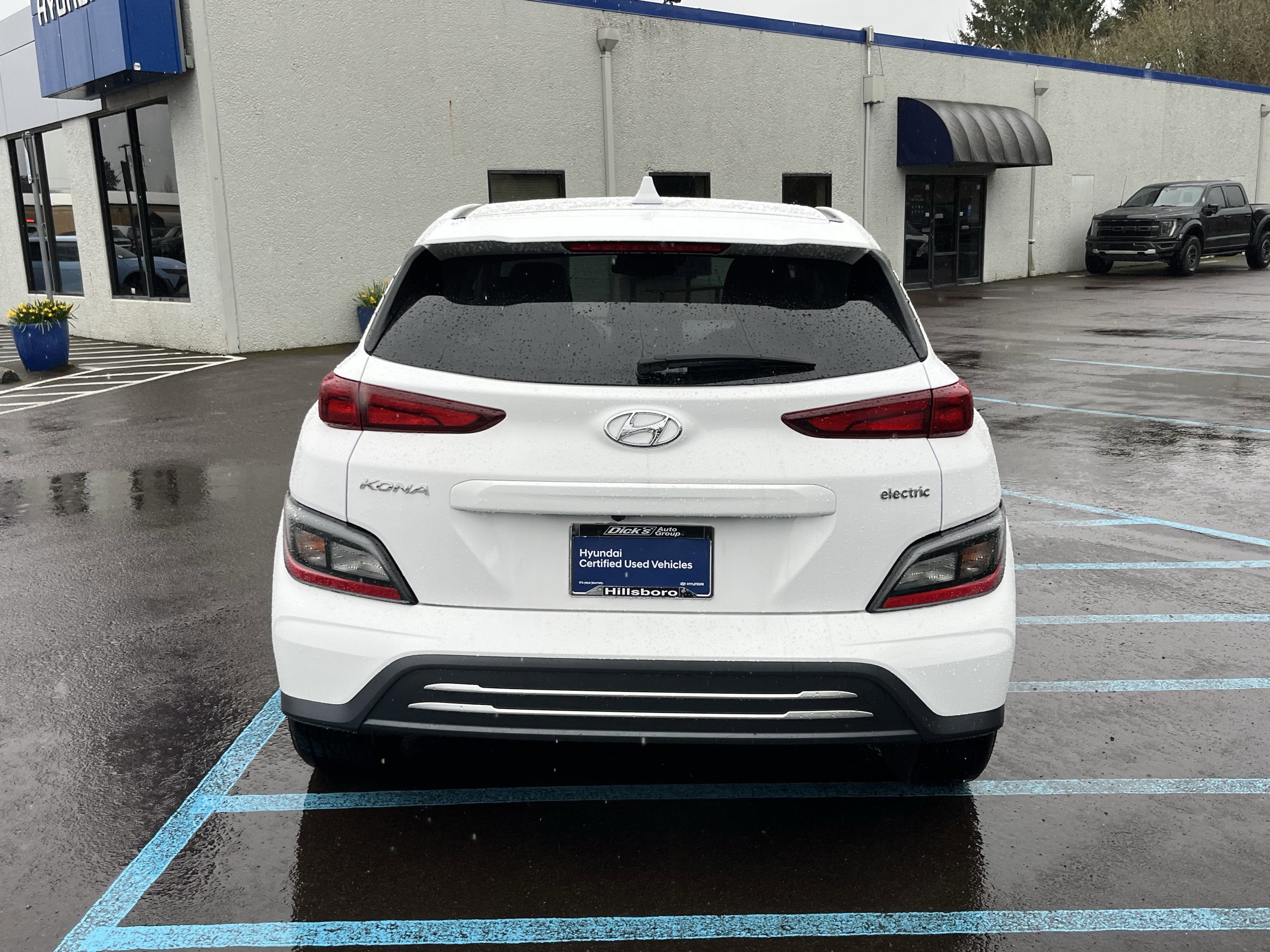 2023 Hyundai Kona Electric SE