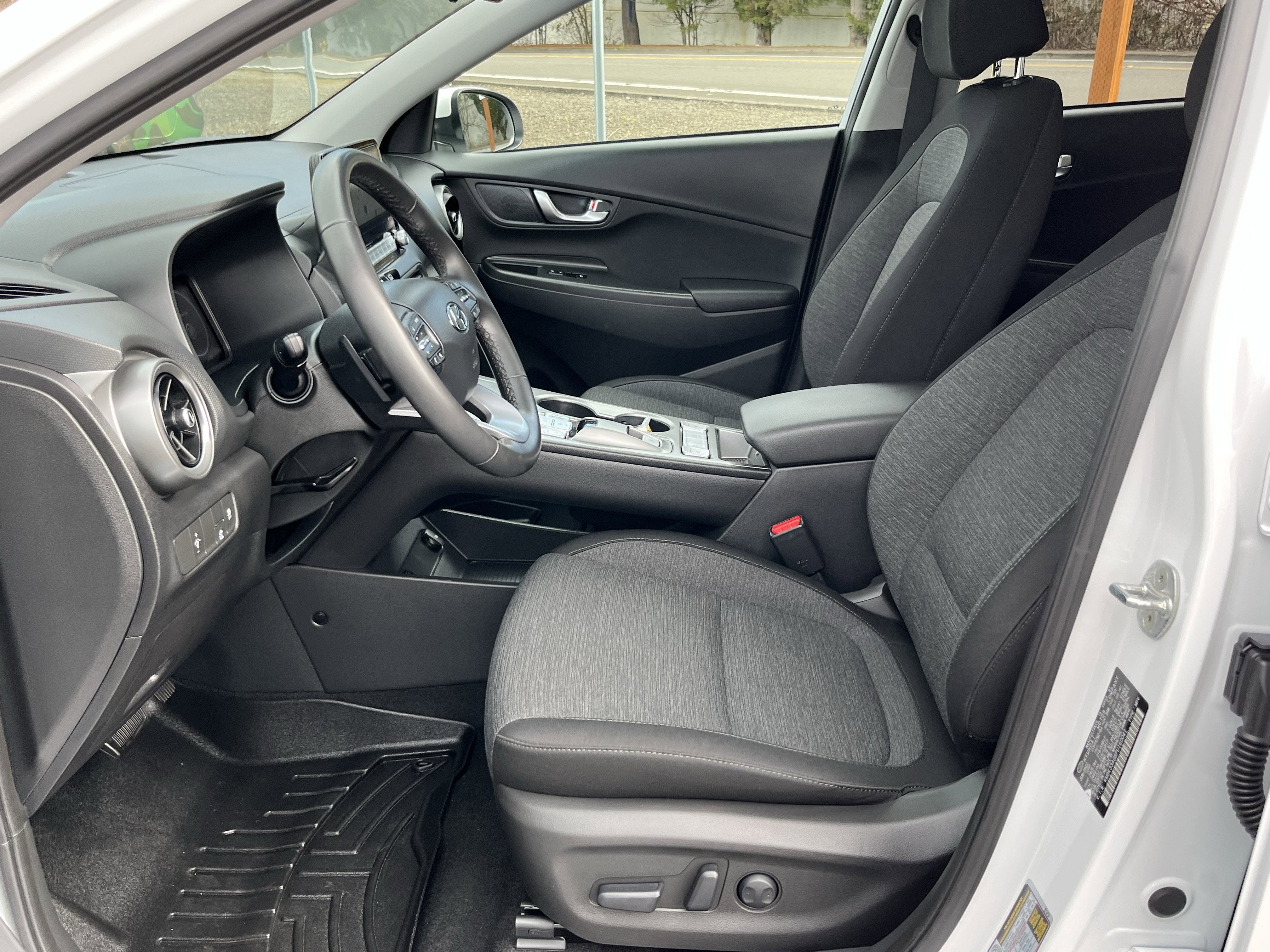 2023 Hyundai Kona Electric SEL