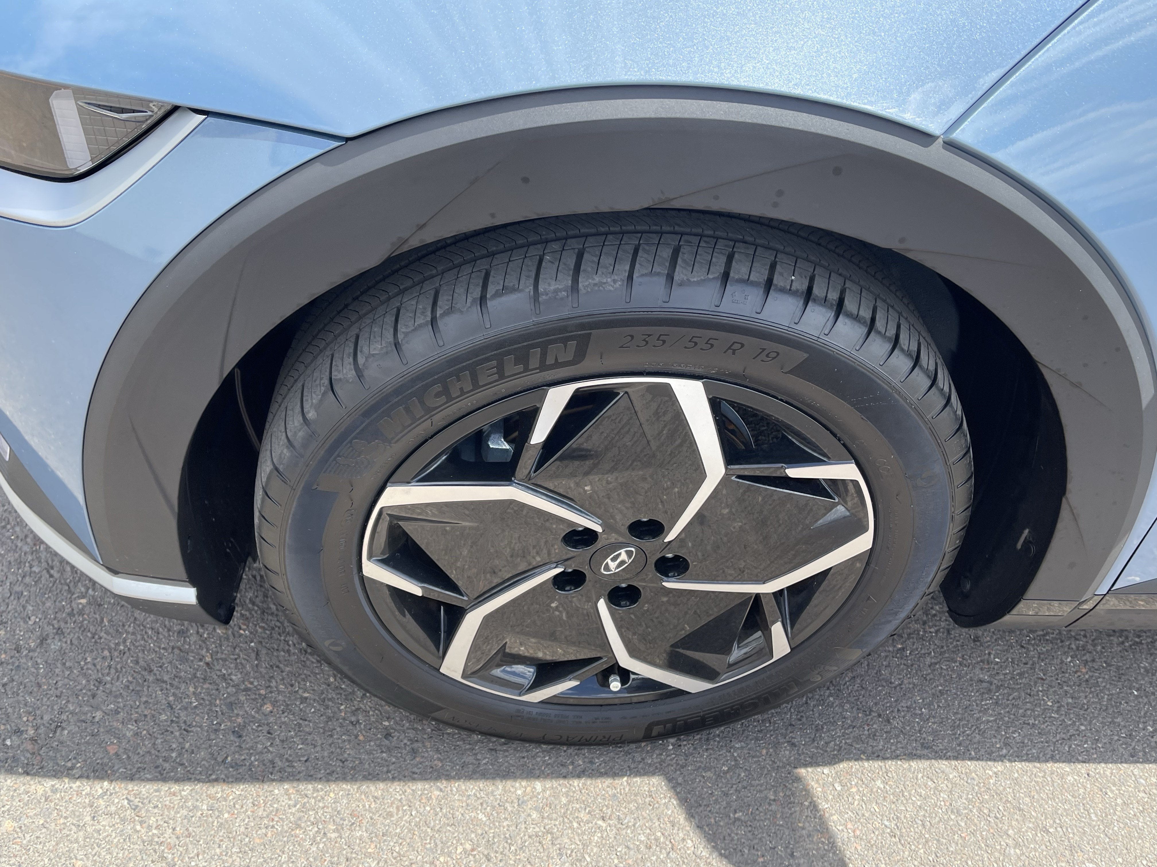 2024 Hyundai IONIQ 5 SE