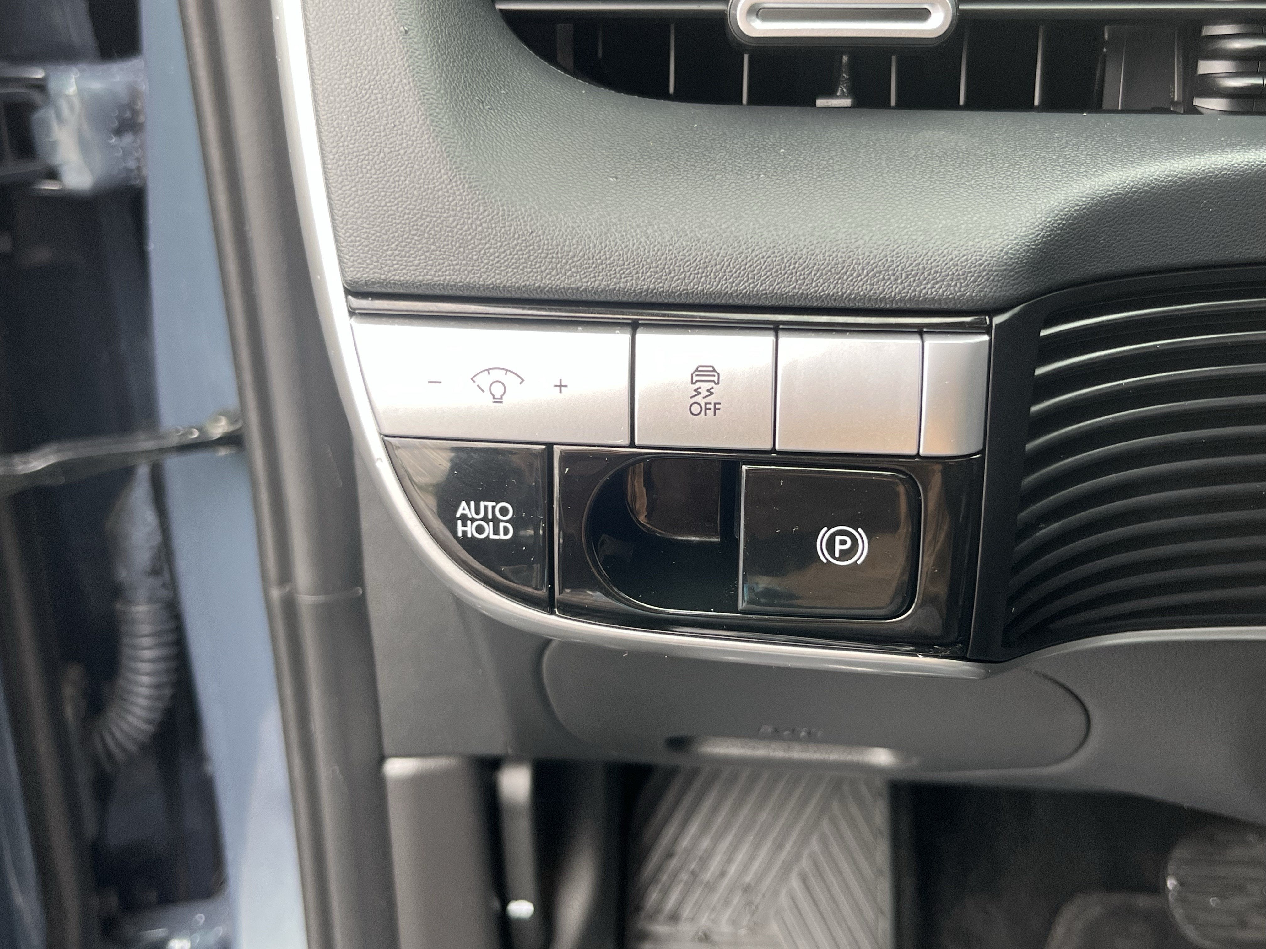 2024 Hyundai IONIQ 5 SE