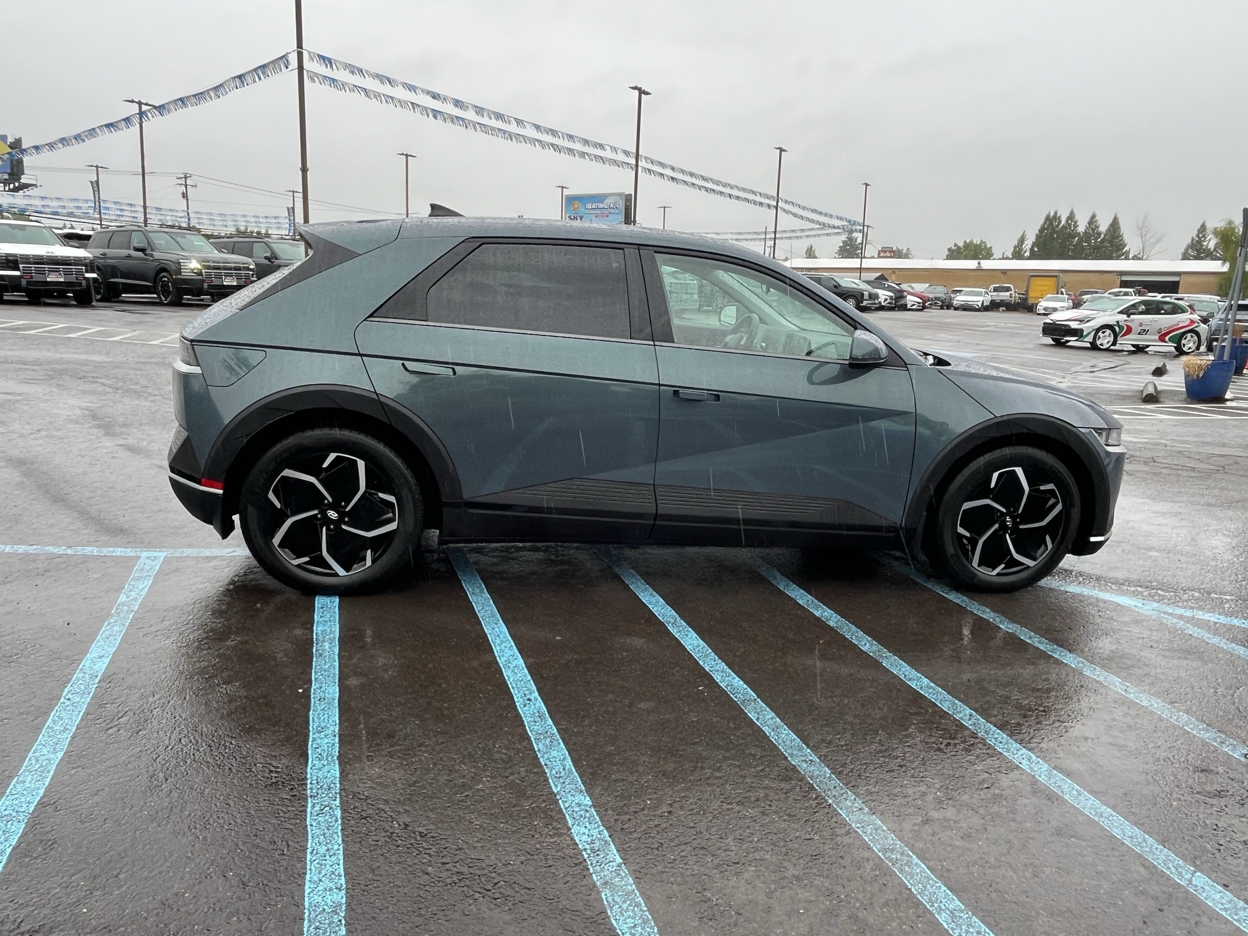 2024 Hyundai IONIQ 5 SE