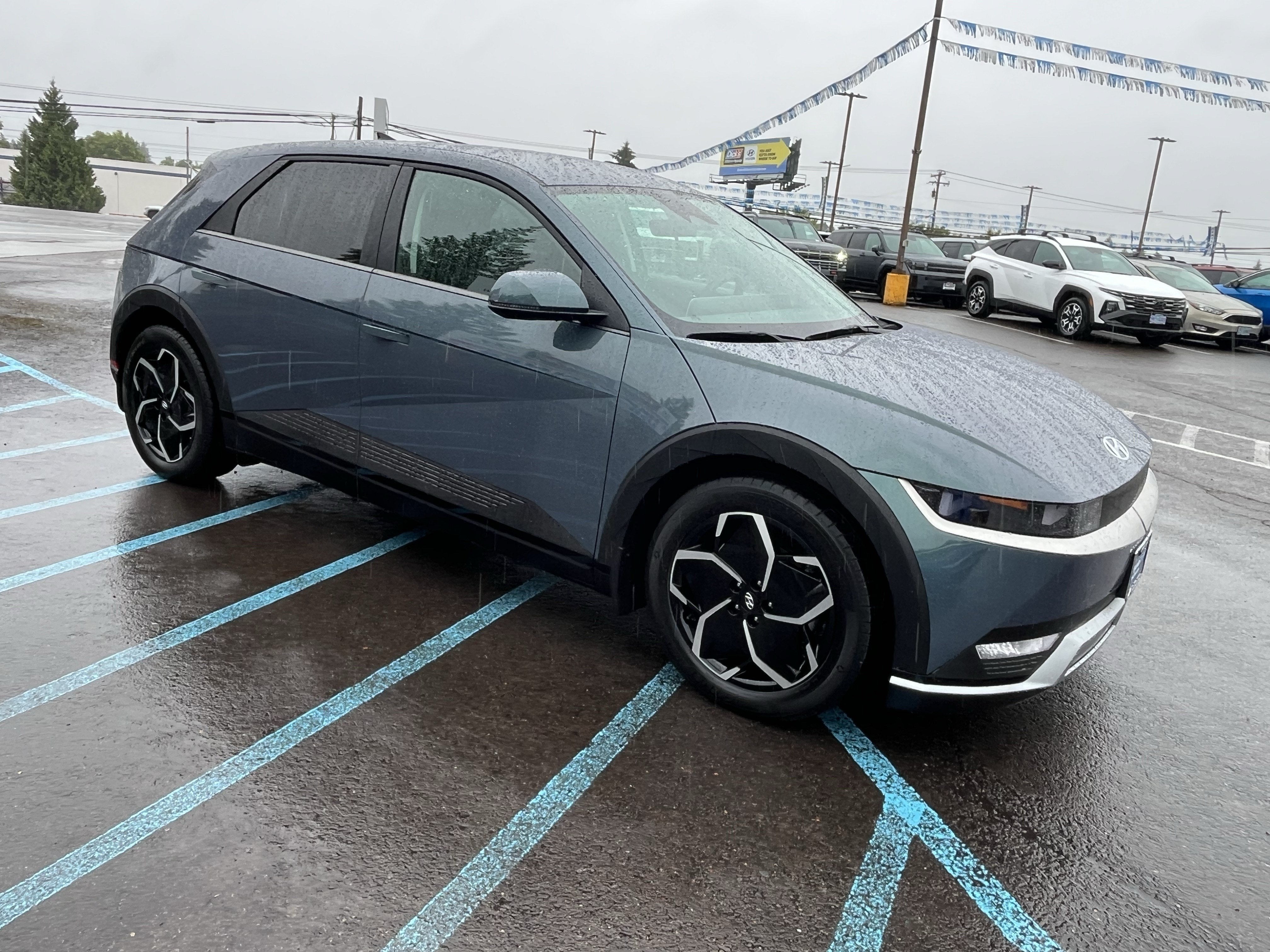 2024 Hyundai IONIQ 5 SE