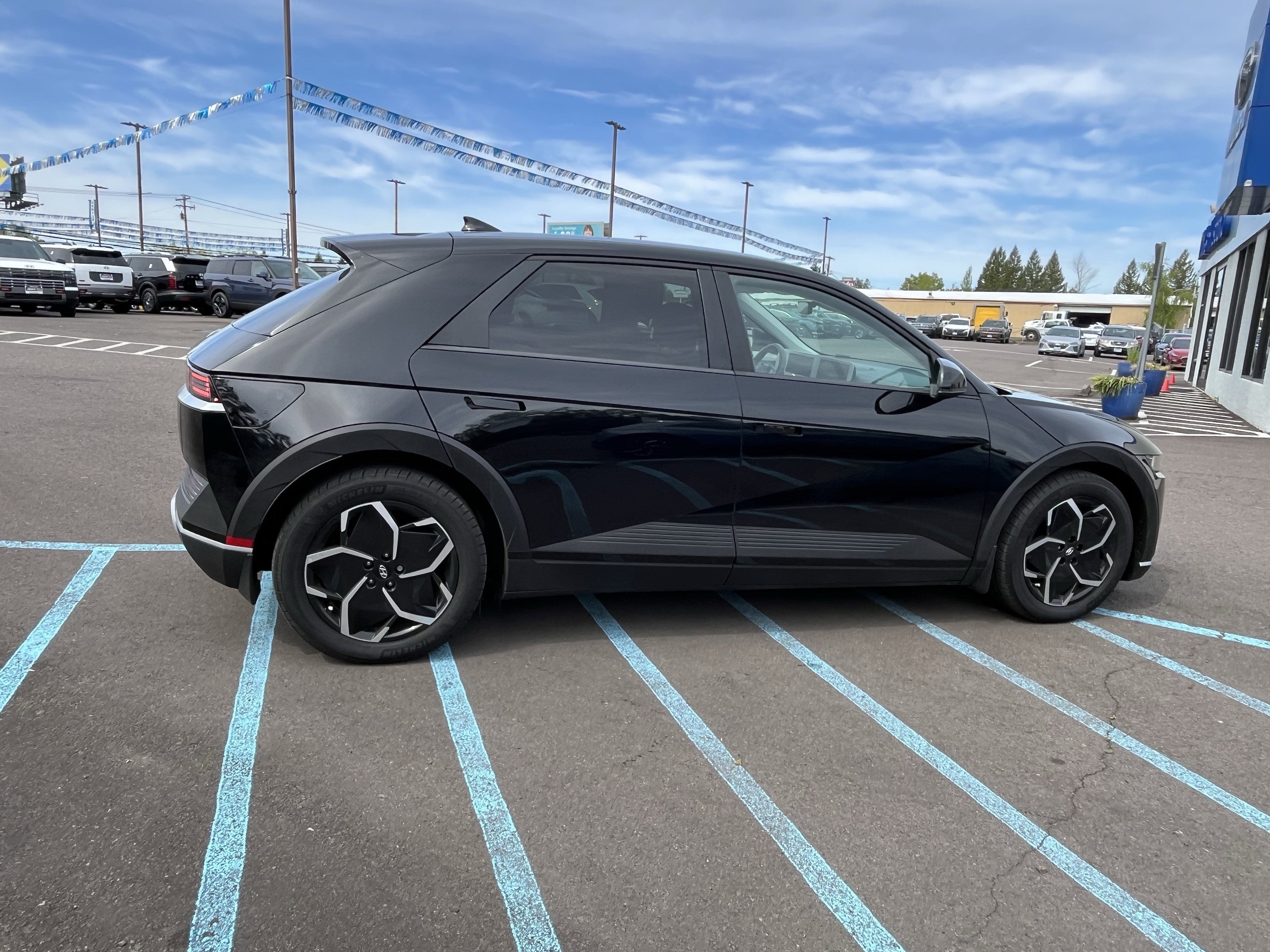 2024 Hyundai IONIQ 5 SEL