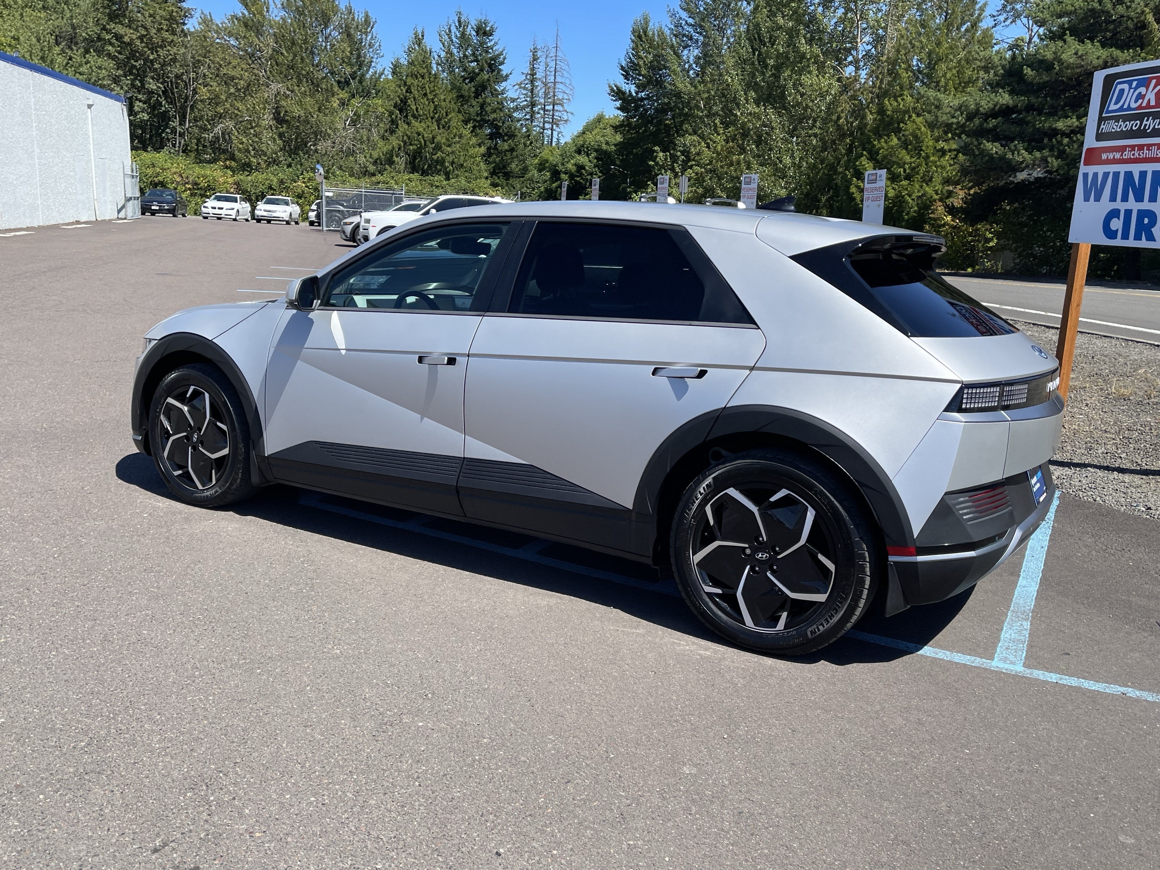 2024 Hyundai IONIQ 5 SEL