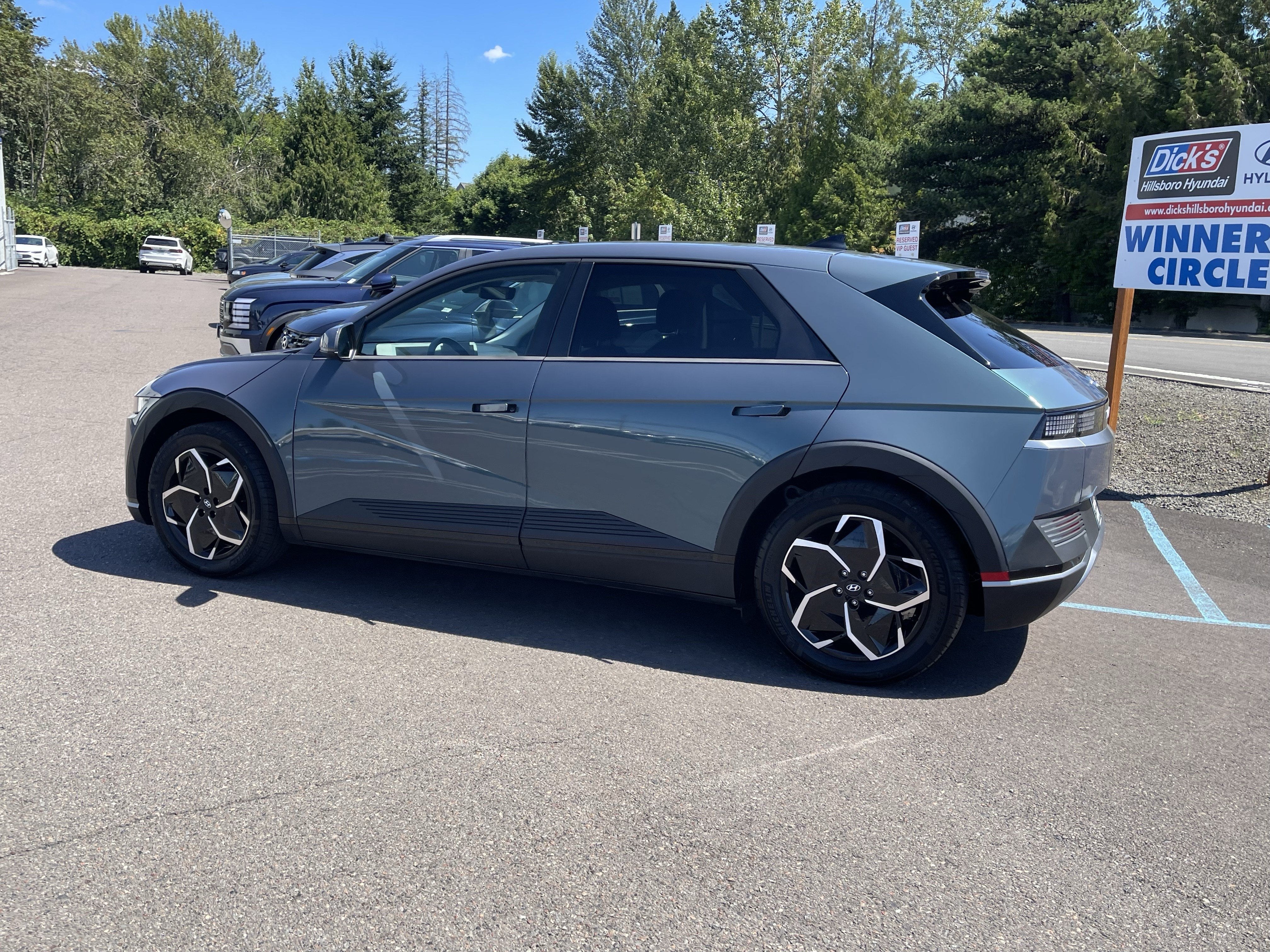 2024 Hyundai IONIQ 5 SEL