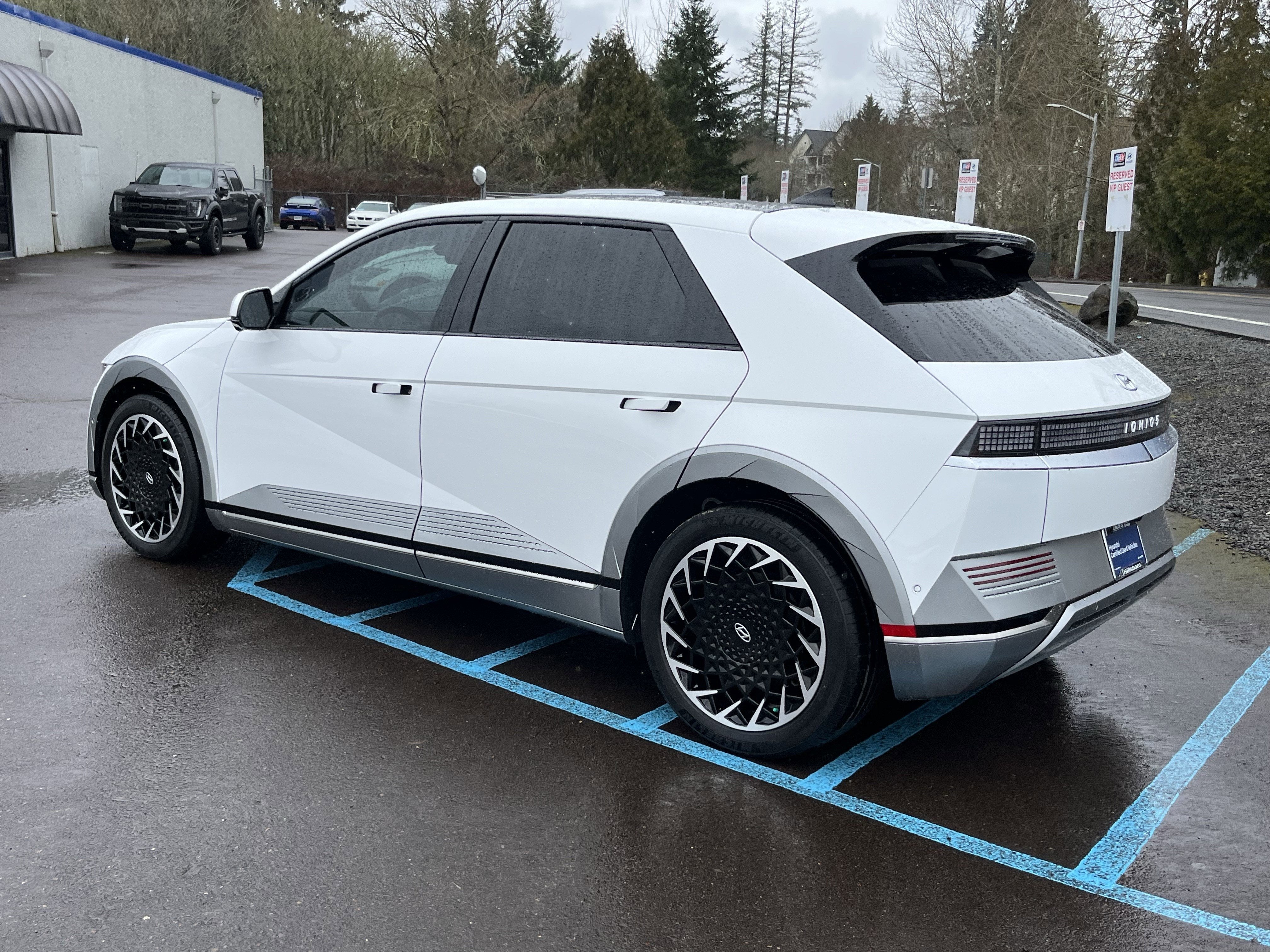 2024 Hyundai IONIQ 5 Limited