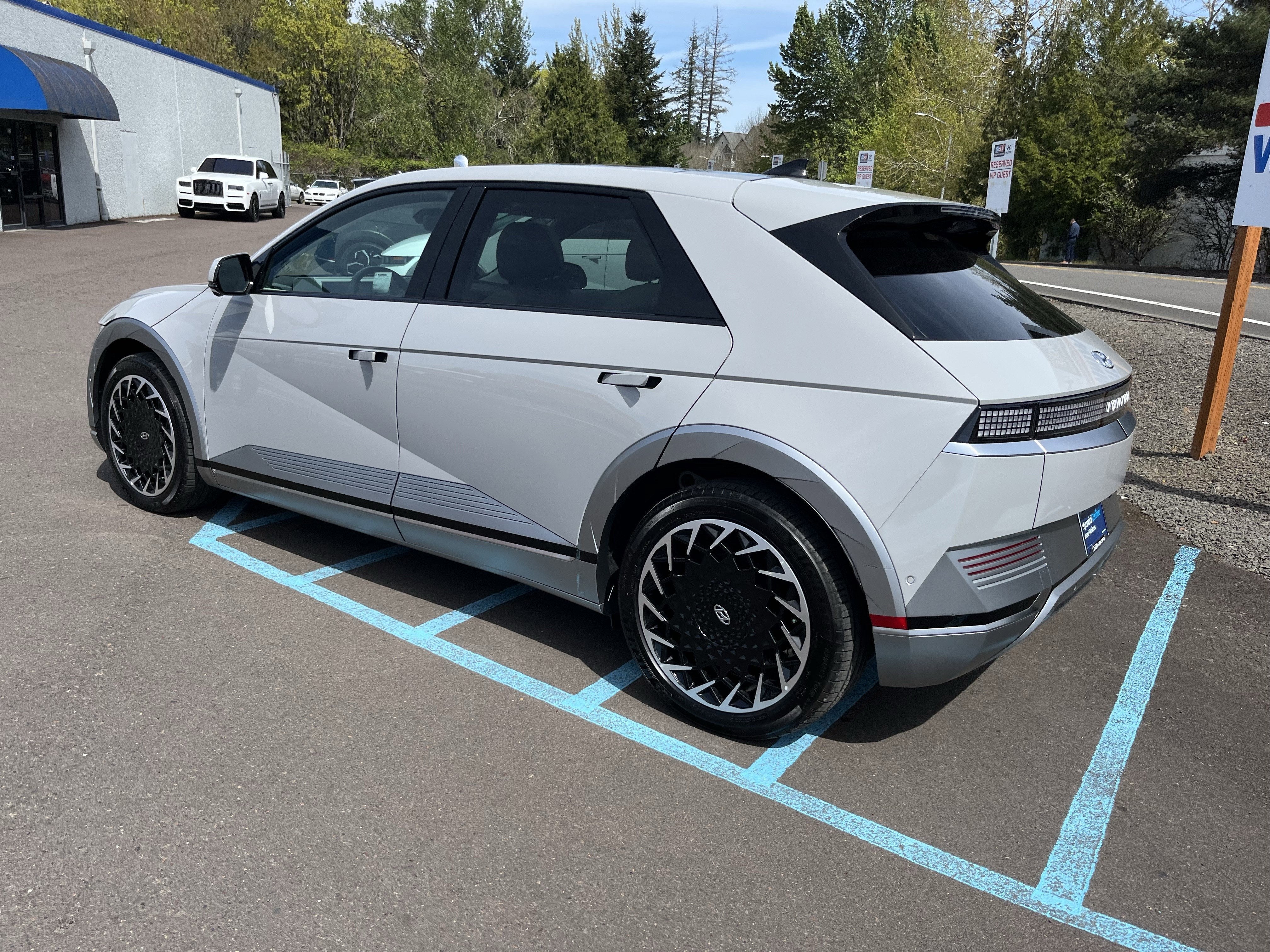 2024 Hyundai IONIQ 5 Limited