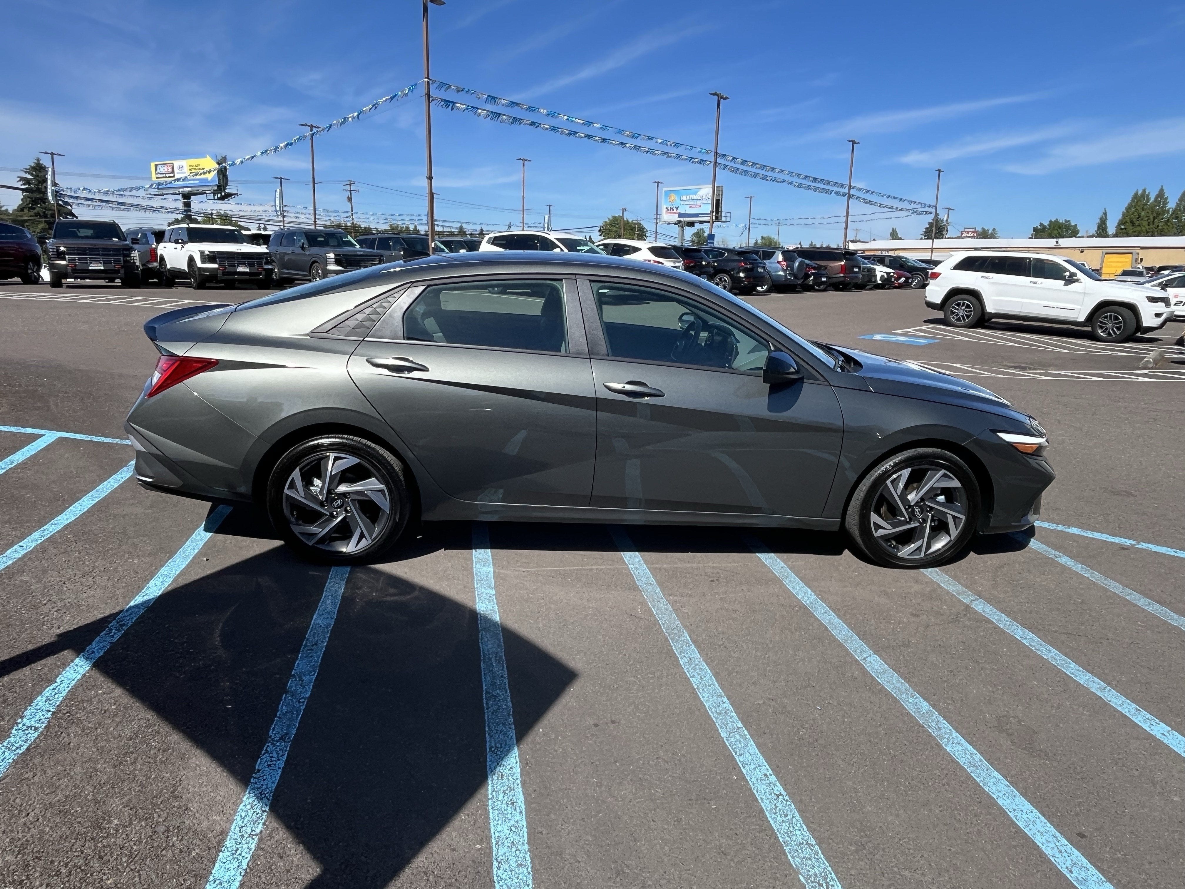 2025 Hyundai Elantra Hybrid SEL Sport