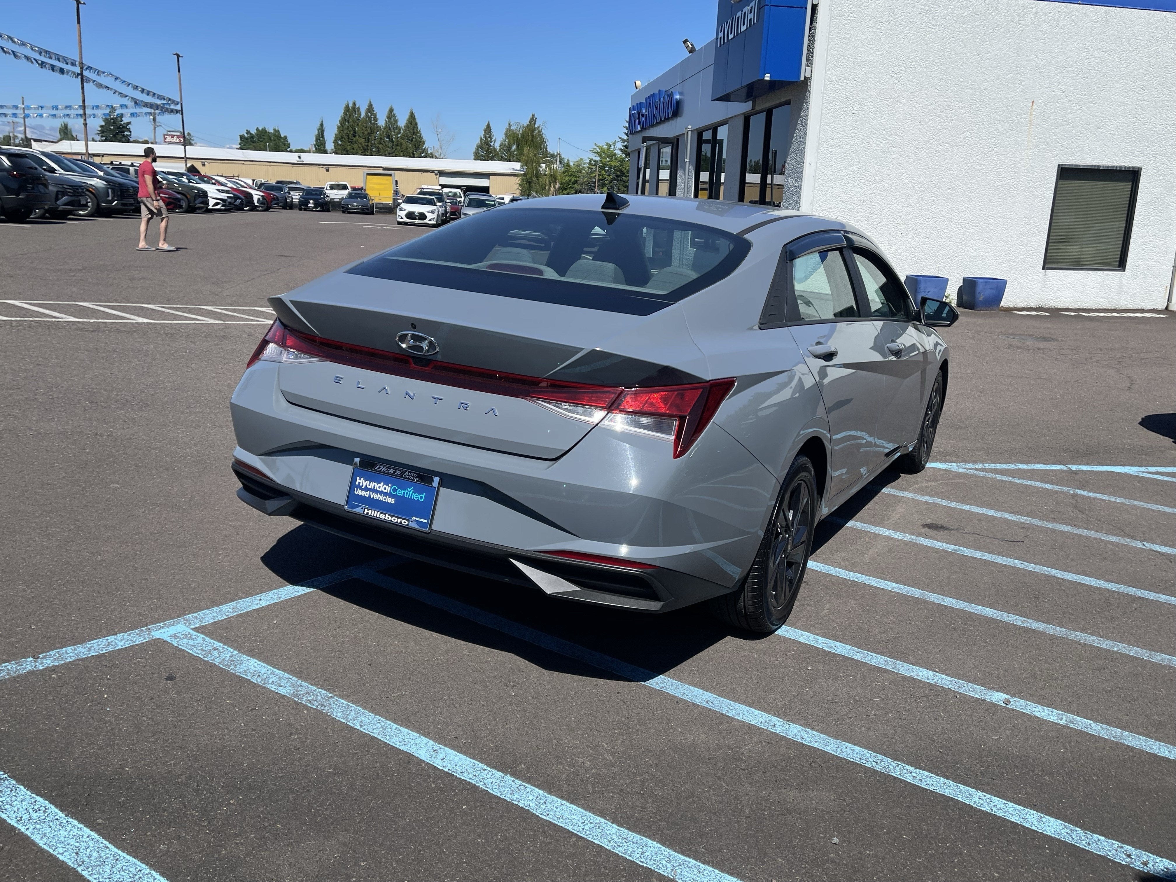2022 Hyundai Elantra SEL