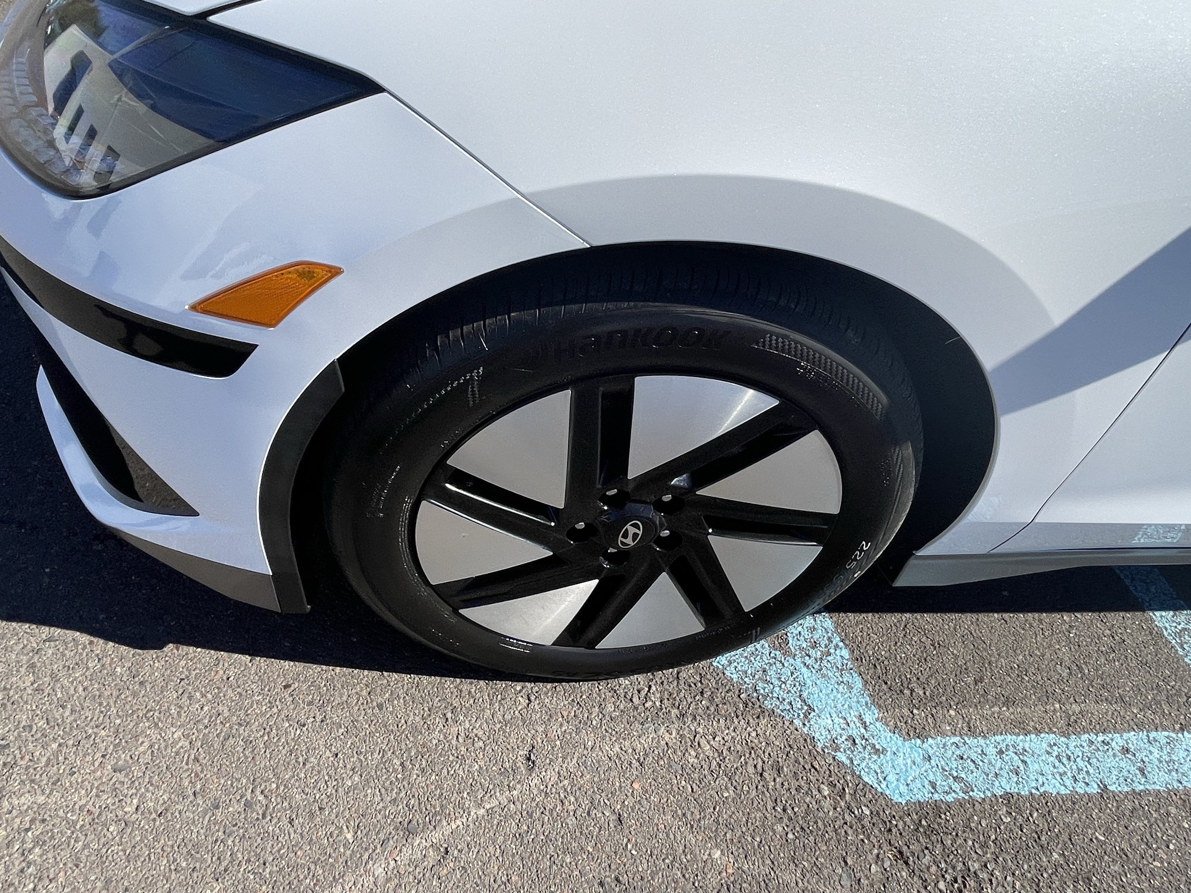 2024 Hyundai IONIQ 6 SE