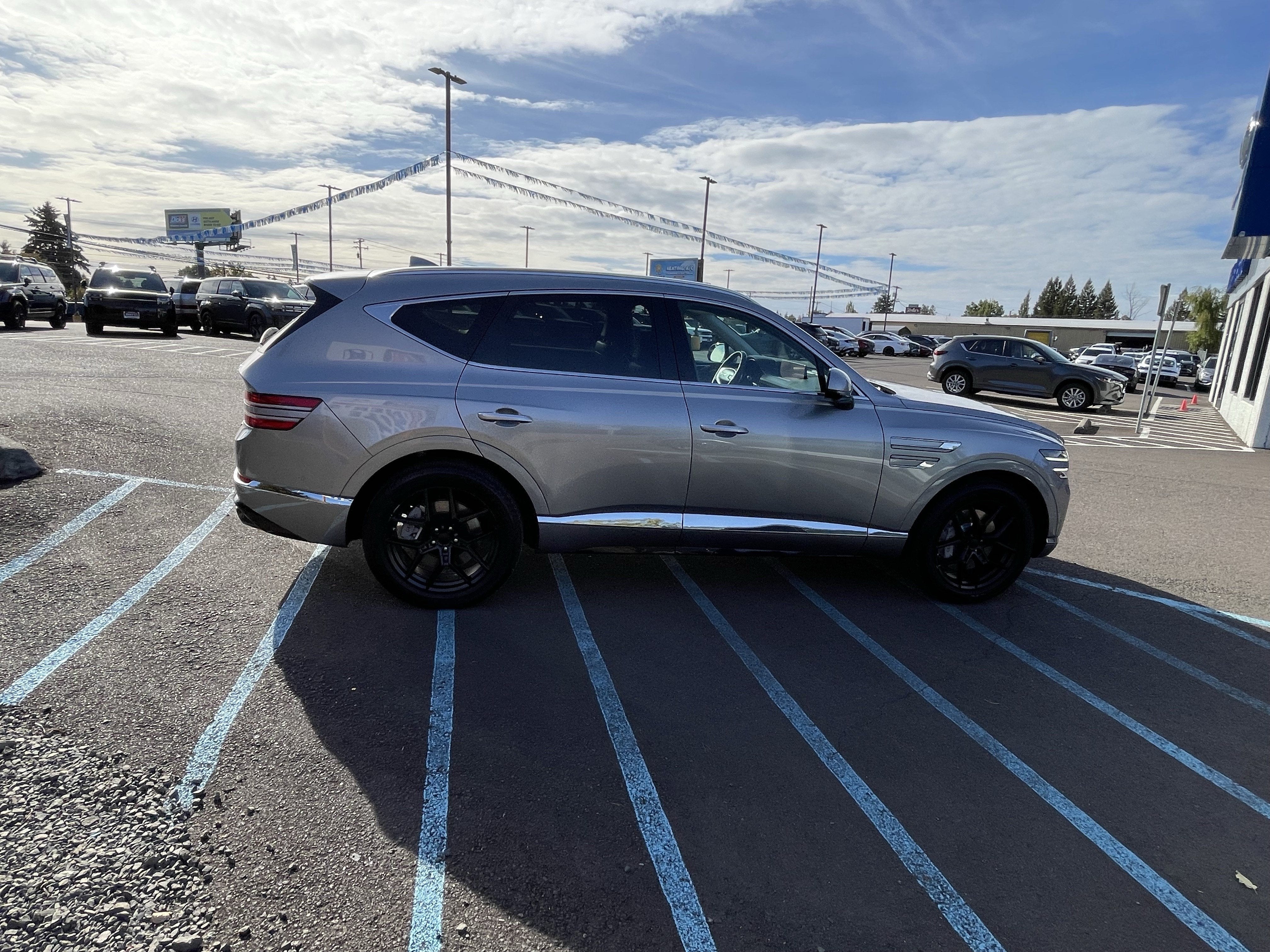 2023 Genesis GV80 Advanced +