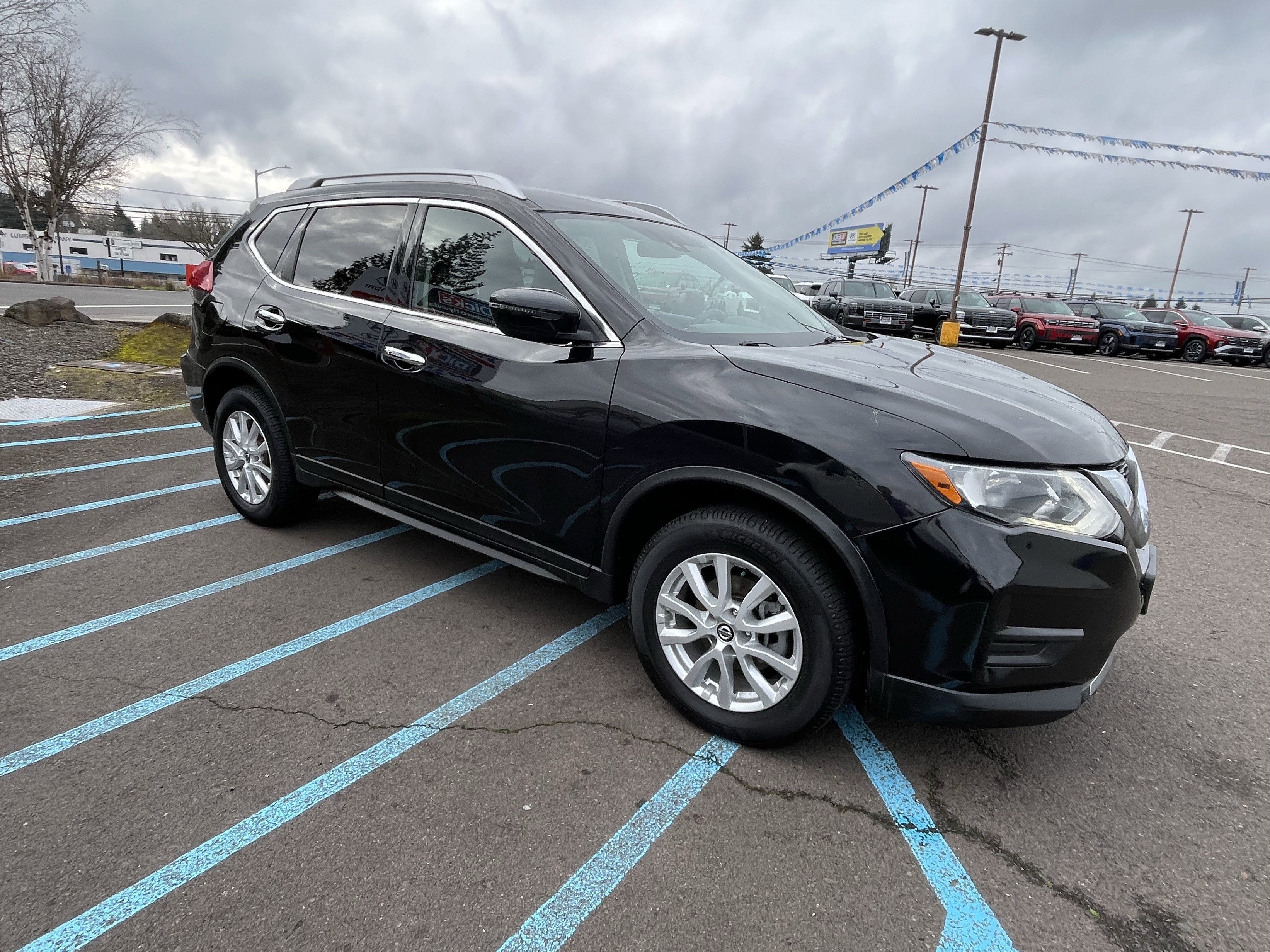2020 Nissan Rogue SV
