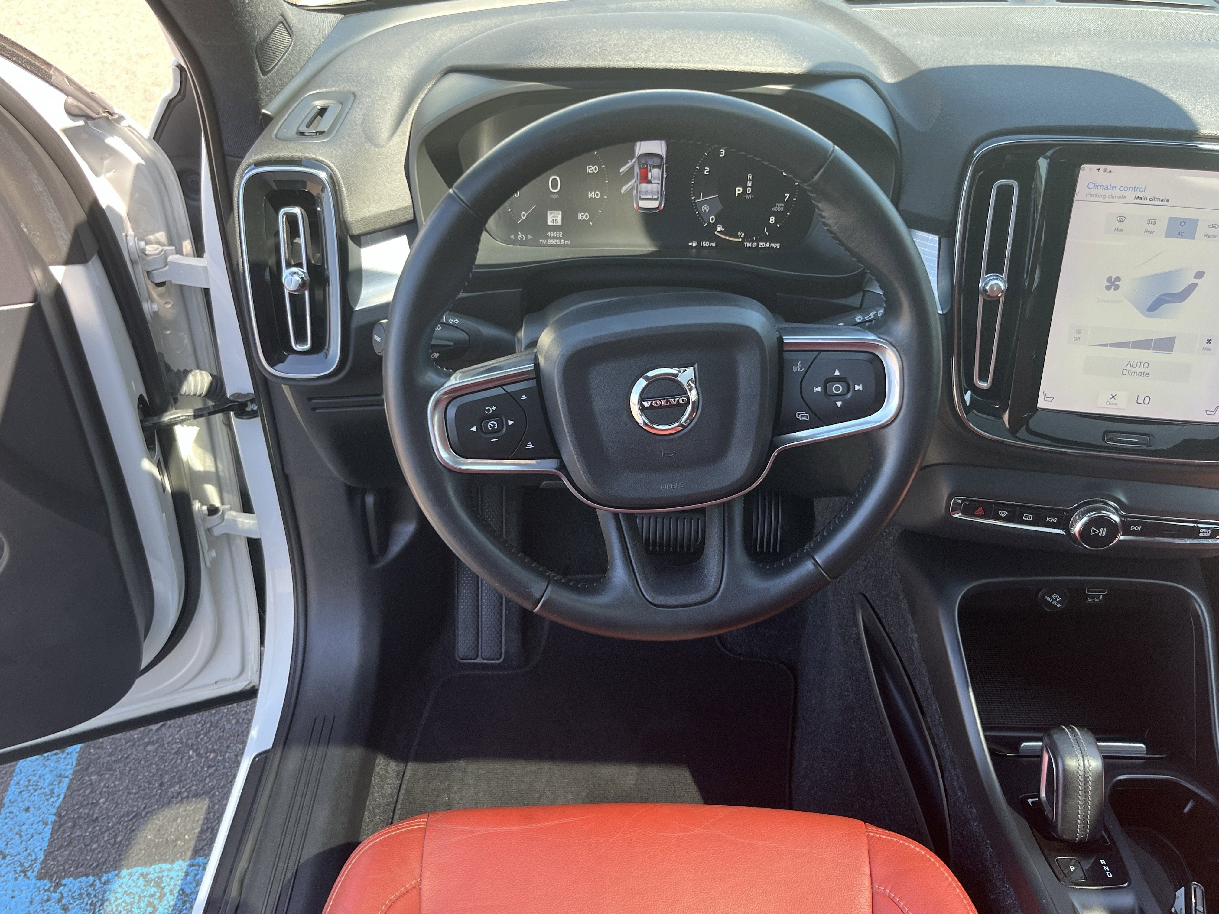 2019 Volvo XC40 Momentum