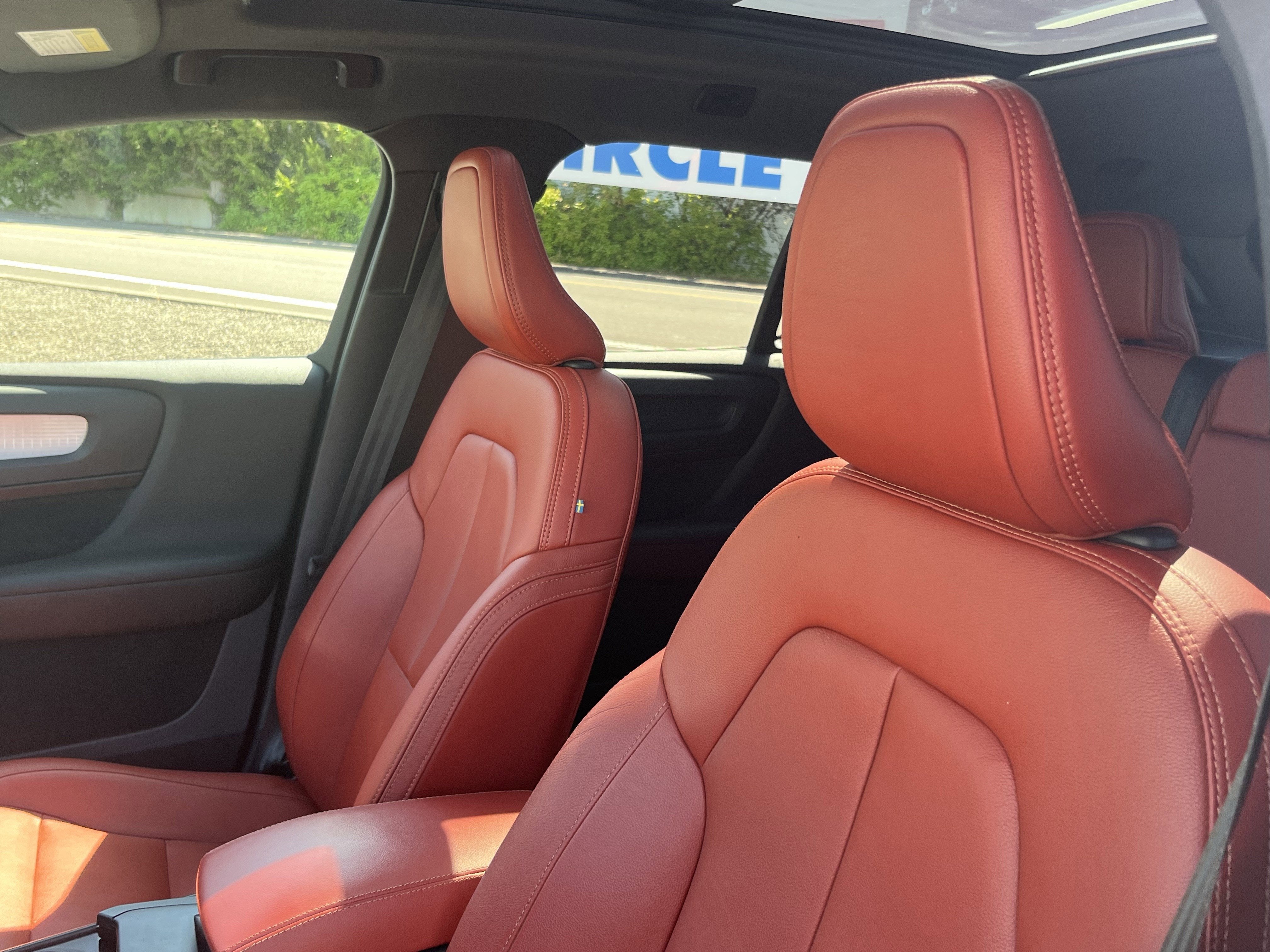 2019 Volvo XC40 Momentum