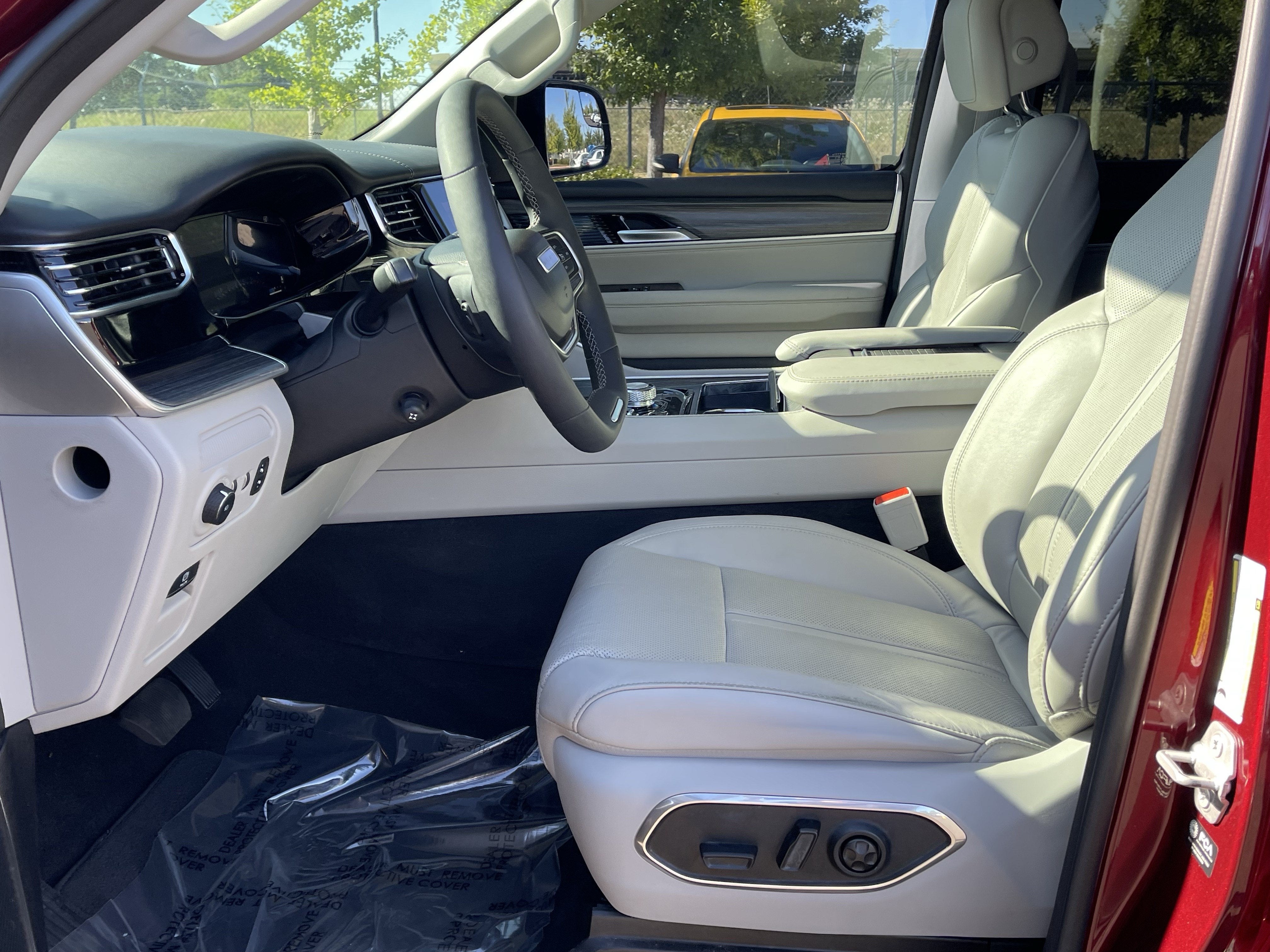2023 Jeep Wagoneer Series III