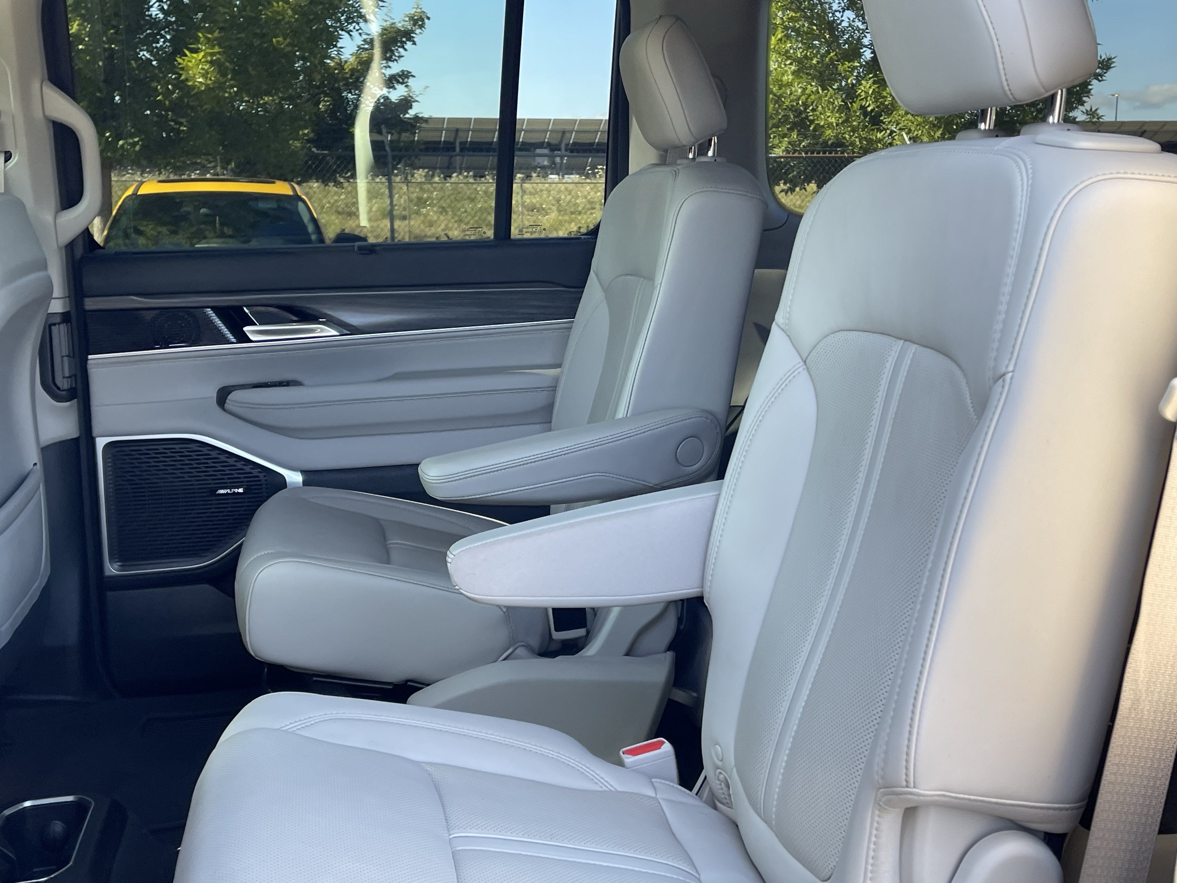 2023 Jeep Wagoneer Series III