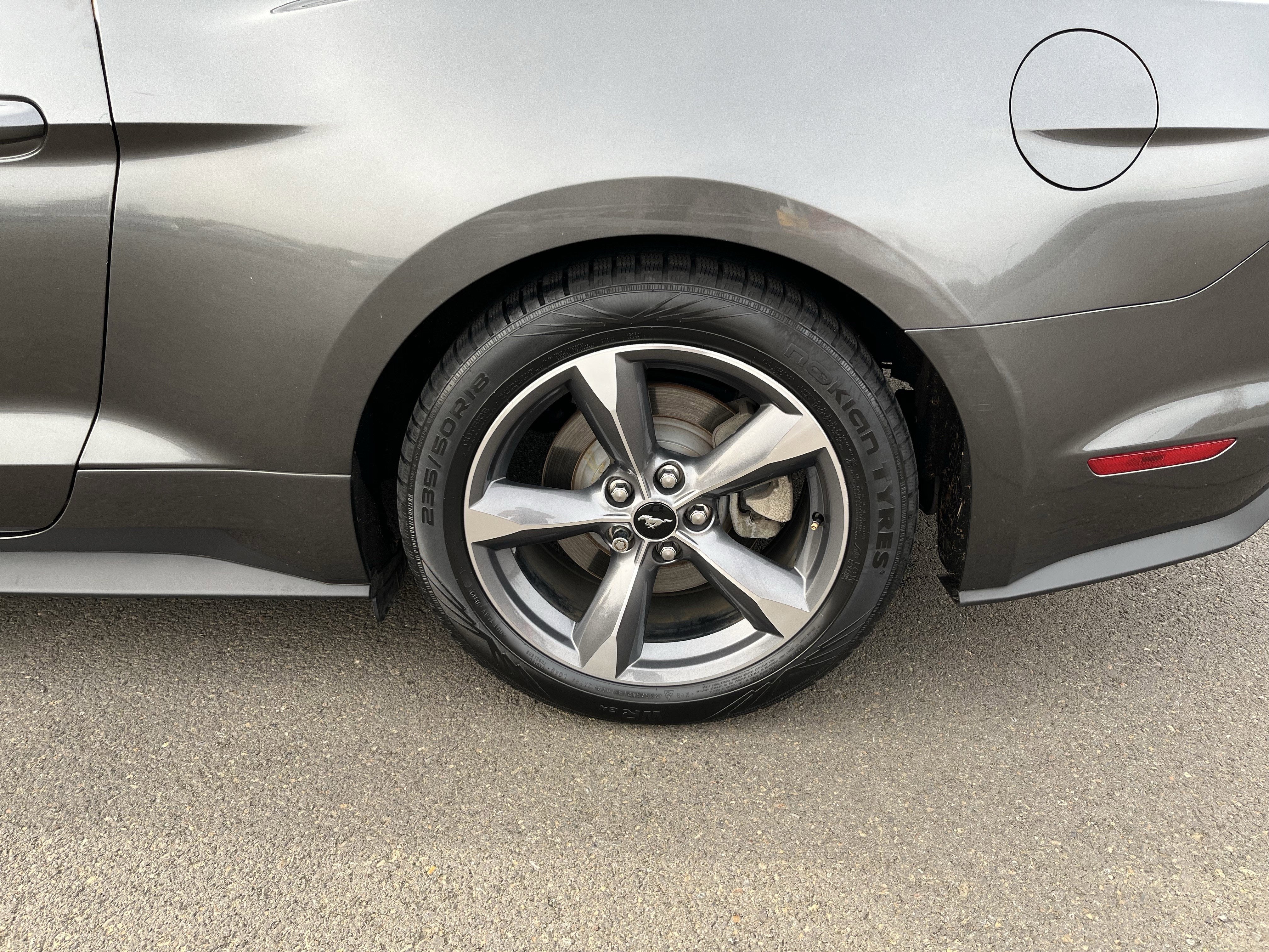 2015 Ford Mustang V6