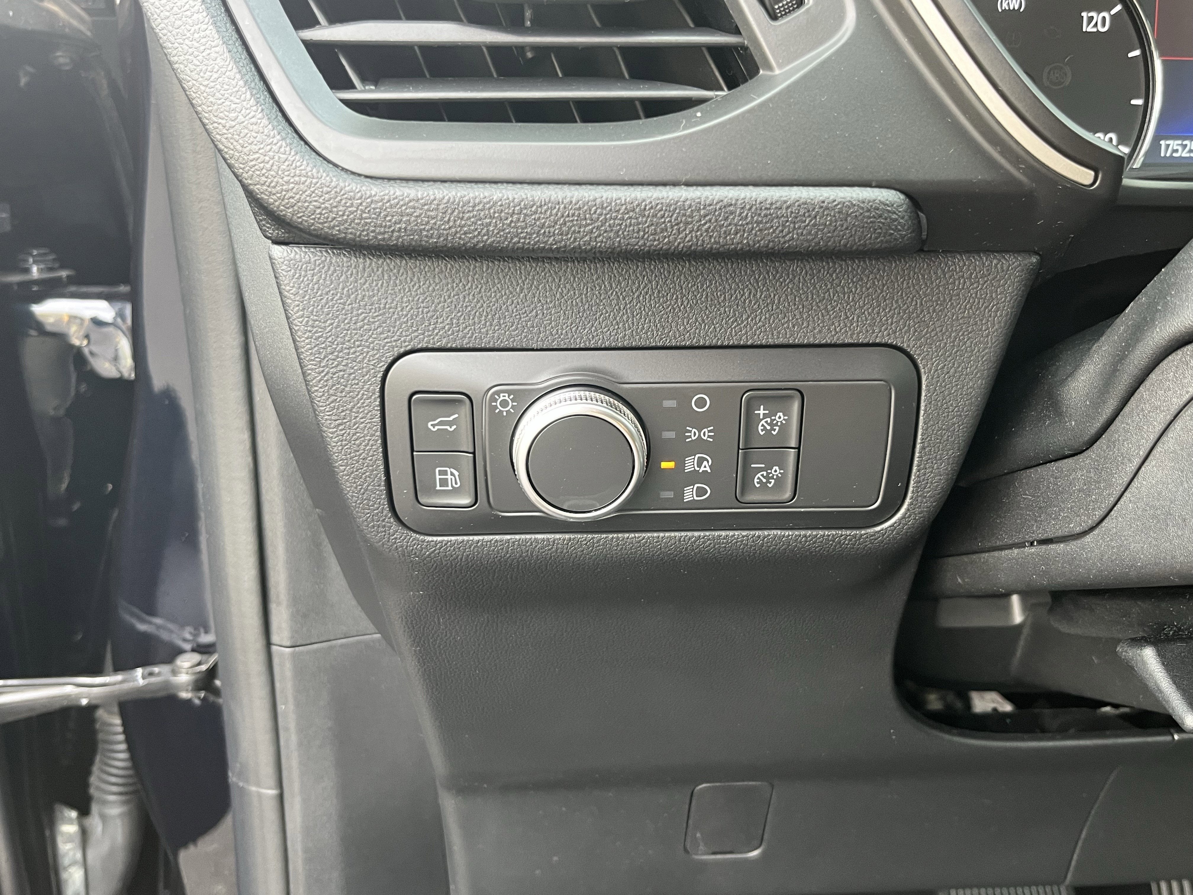 2021 Ford Escape SE Hybrid