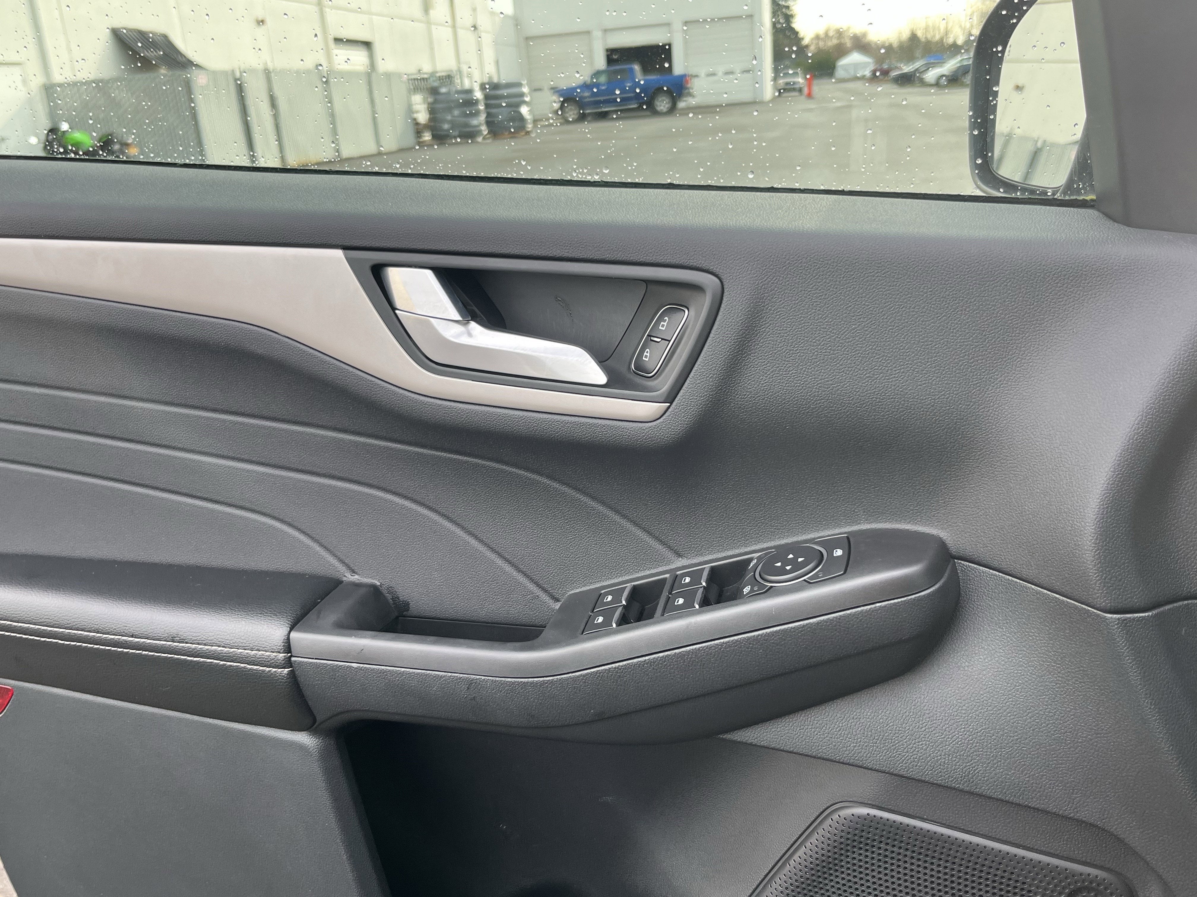 2021 Ford Escape SE Hybrid