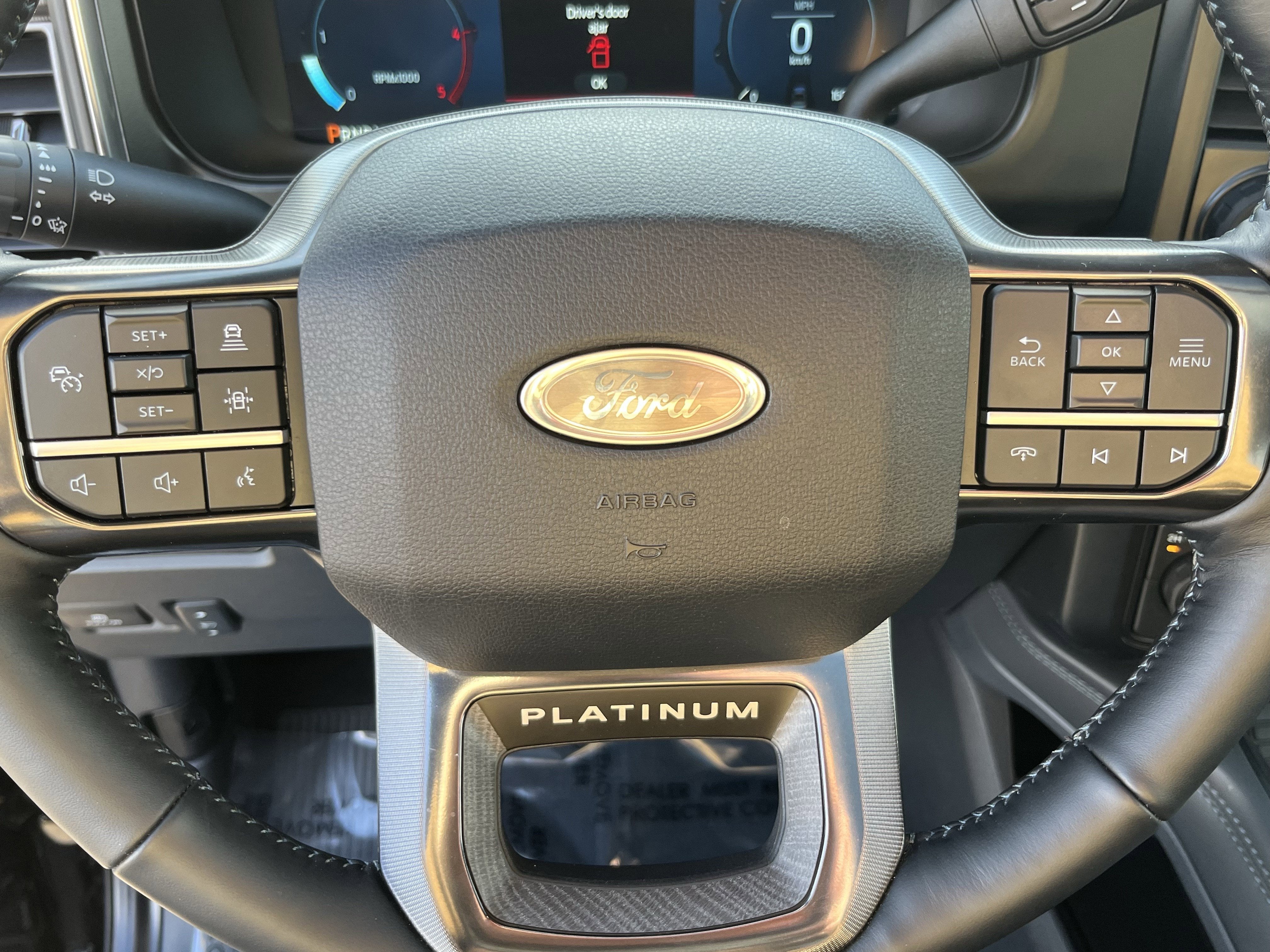 2025 Ford Super Duty F-450 DRW Platinum