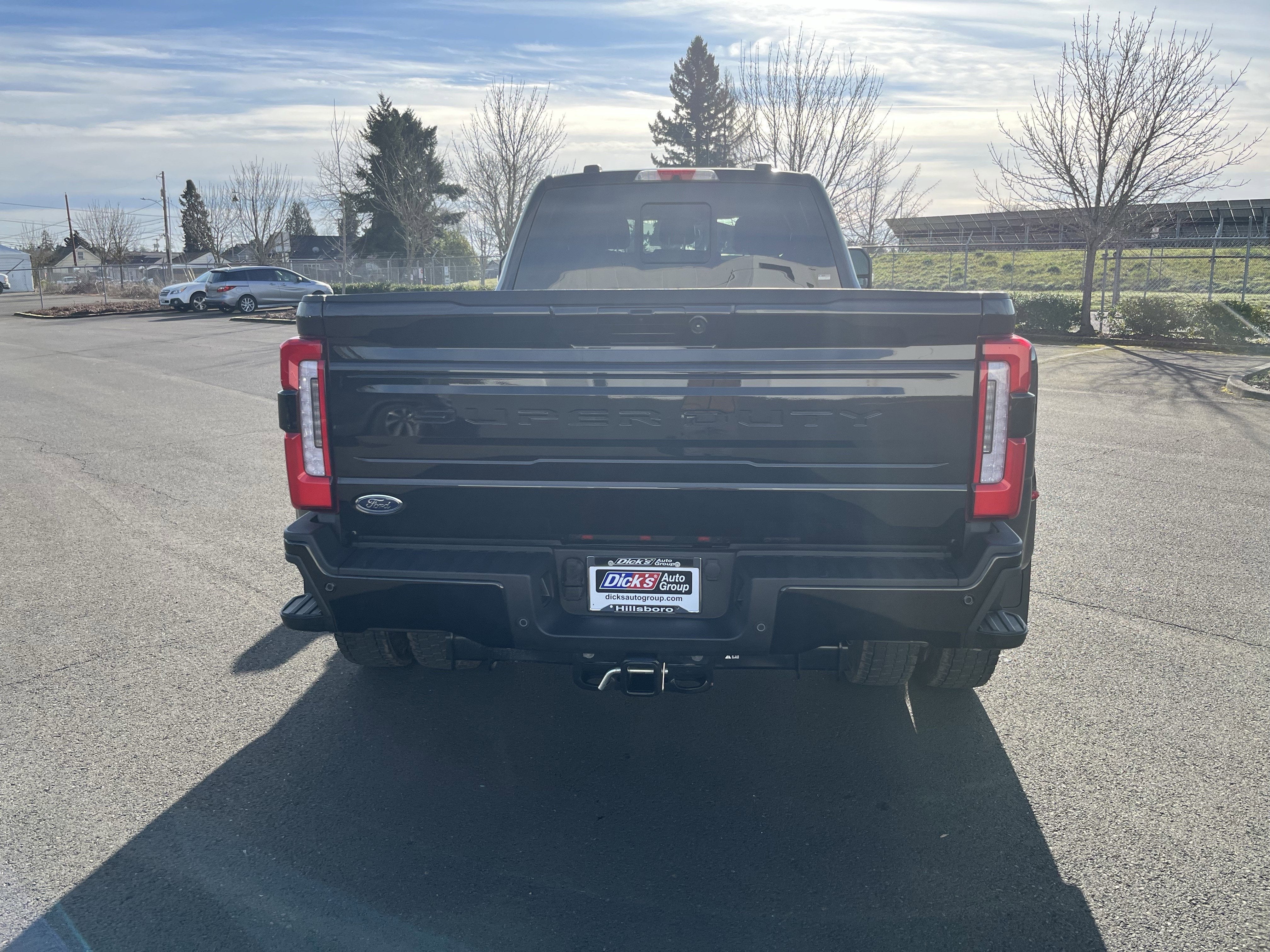 2025 Ford Super Duty F-450 DRW Platinum