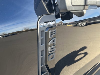 2025 Ford Super Duty F-450 DRW Platinum