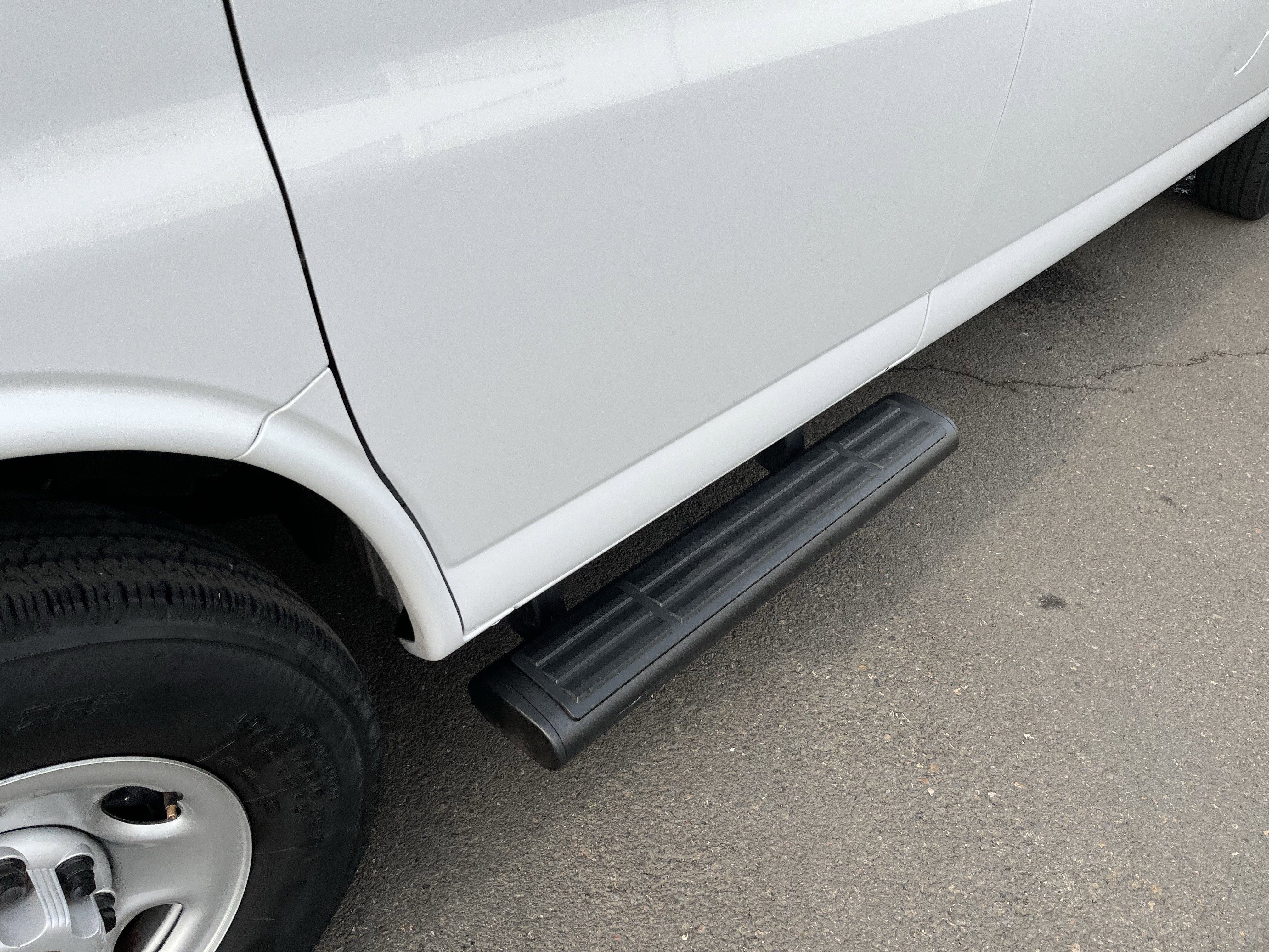 2023 Chevrolet Express Passenger LS