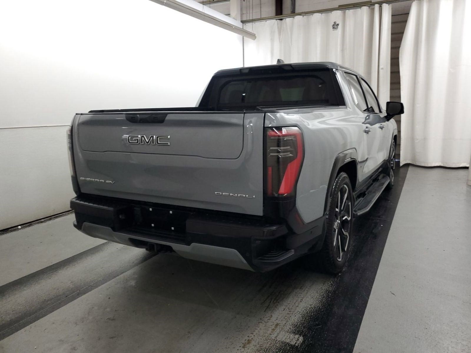 2024 GMC Sierra EV Denali Edition 1