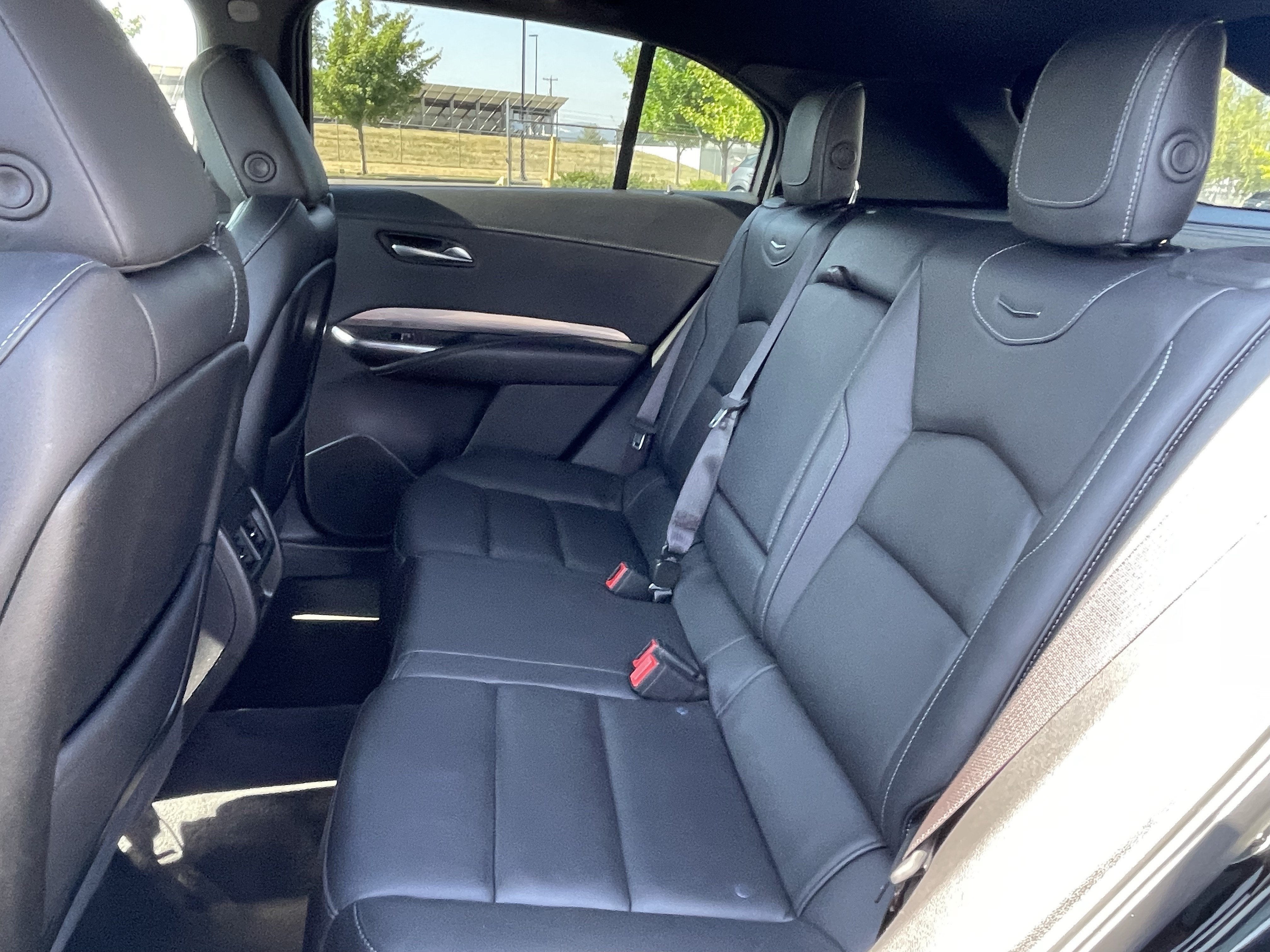 2024 Cadillac XT4 AWD Premium Luxury