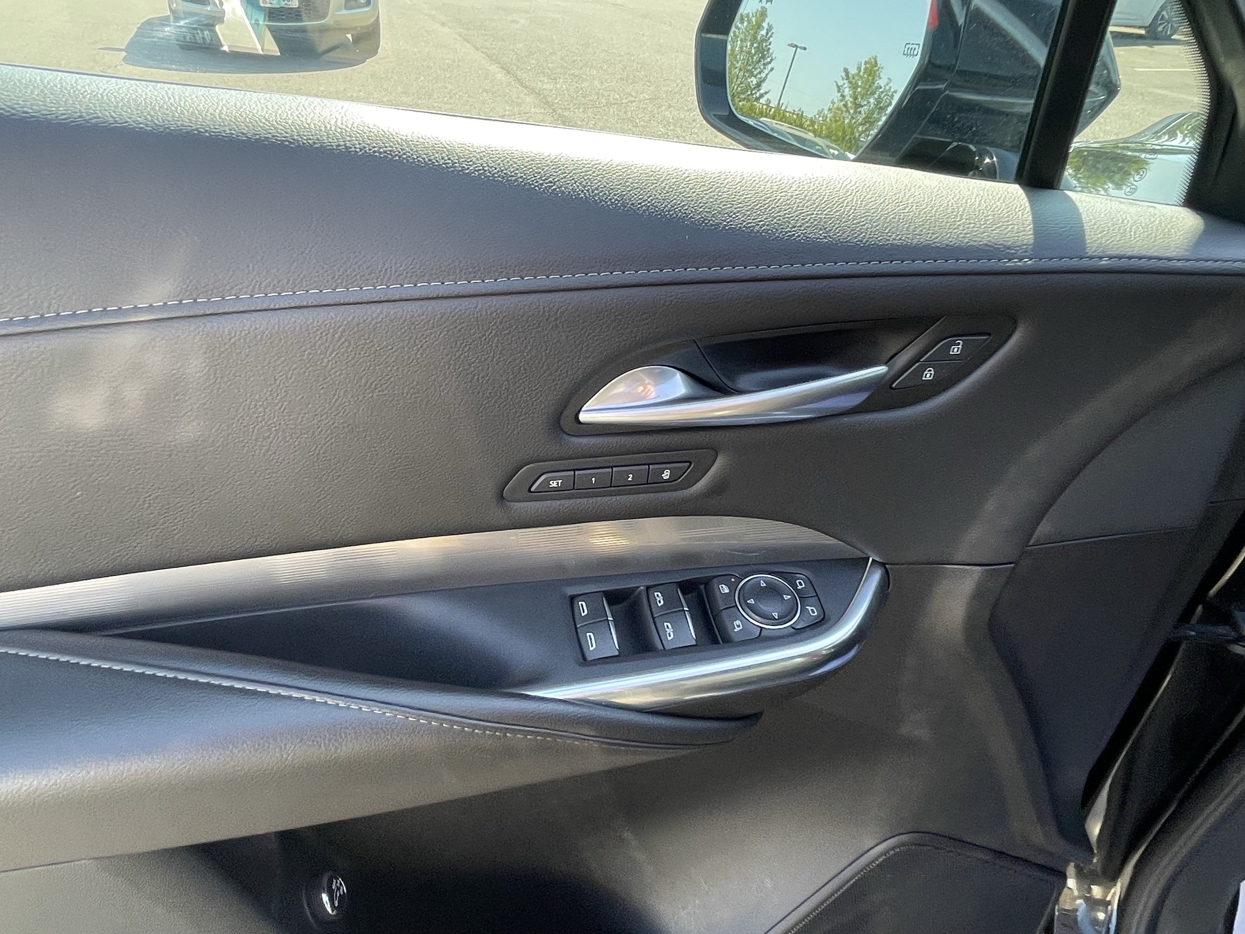 2024 Cadillac XT4 AWD Premium Luxury
