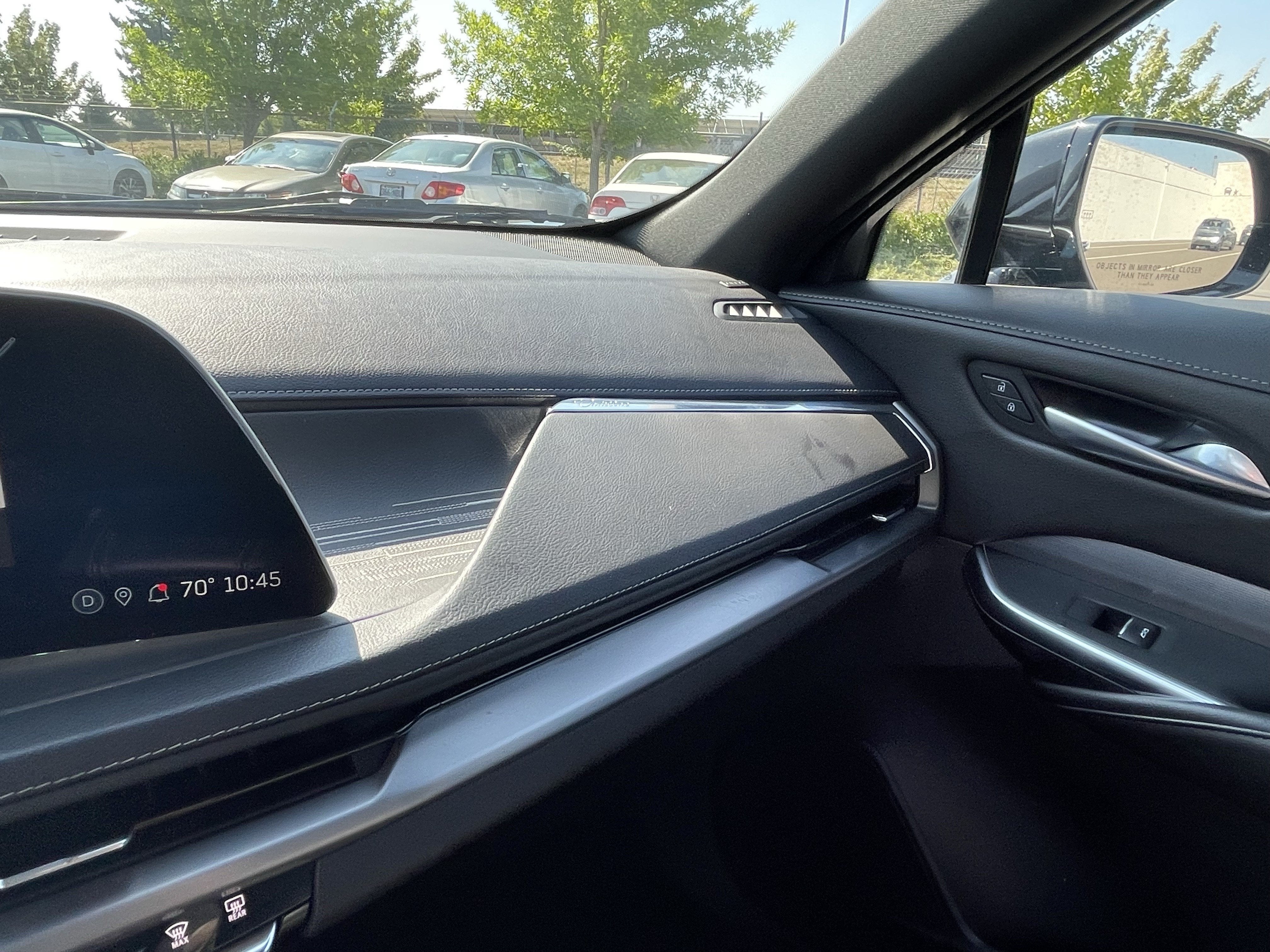 2024 Cadillac XT4 AWD Premium Luxury