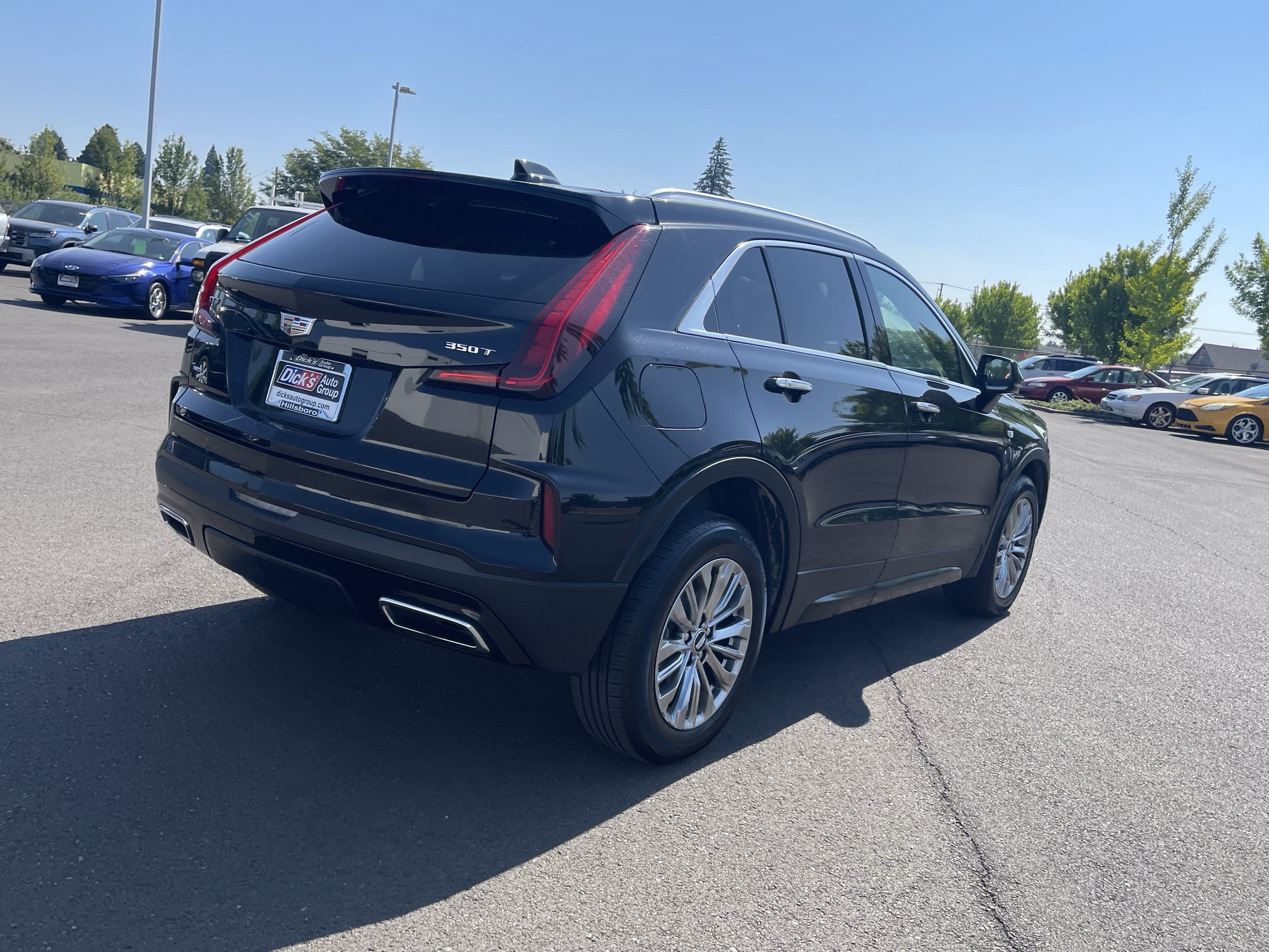 2024 Cadillac XT4 AWD Premium Luxury