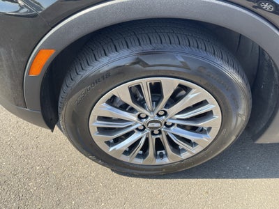 2024 Cadillac XT4 AWD Premium Luxury