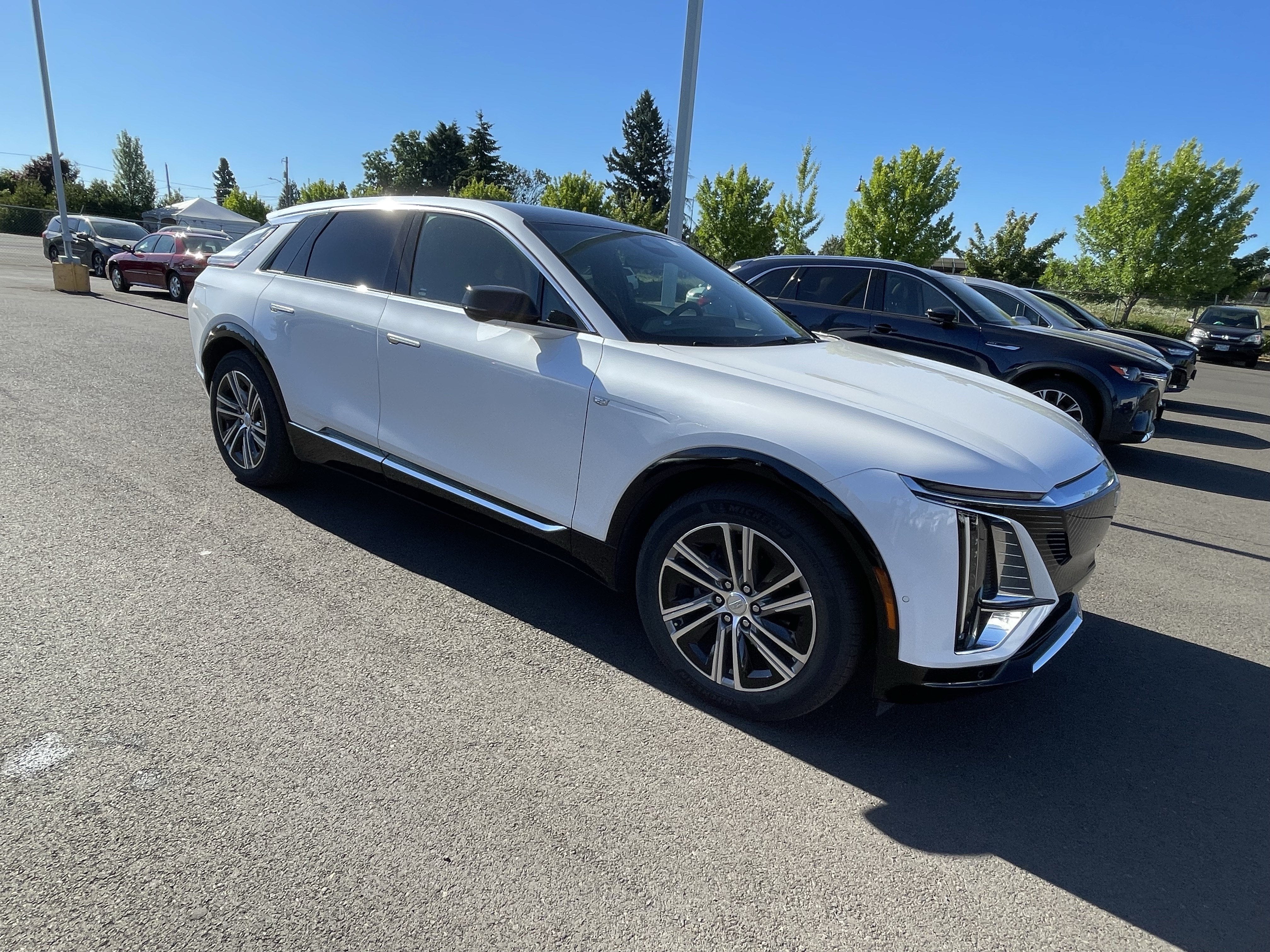 2024 Cadillac LYRIQ Luxury