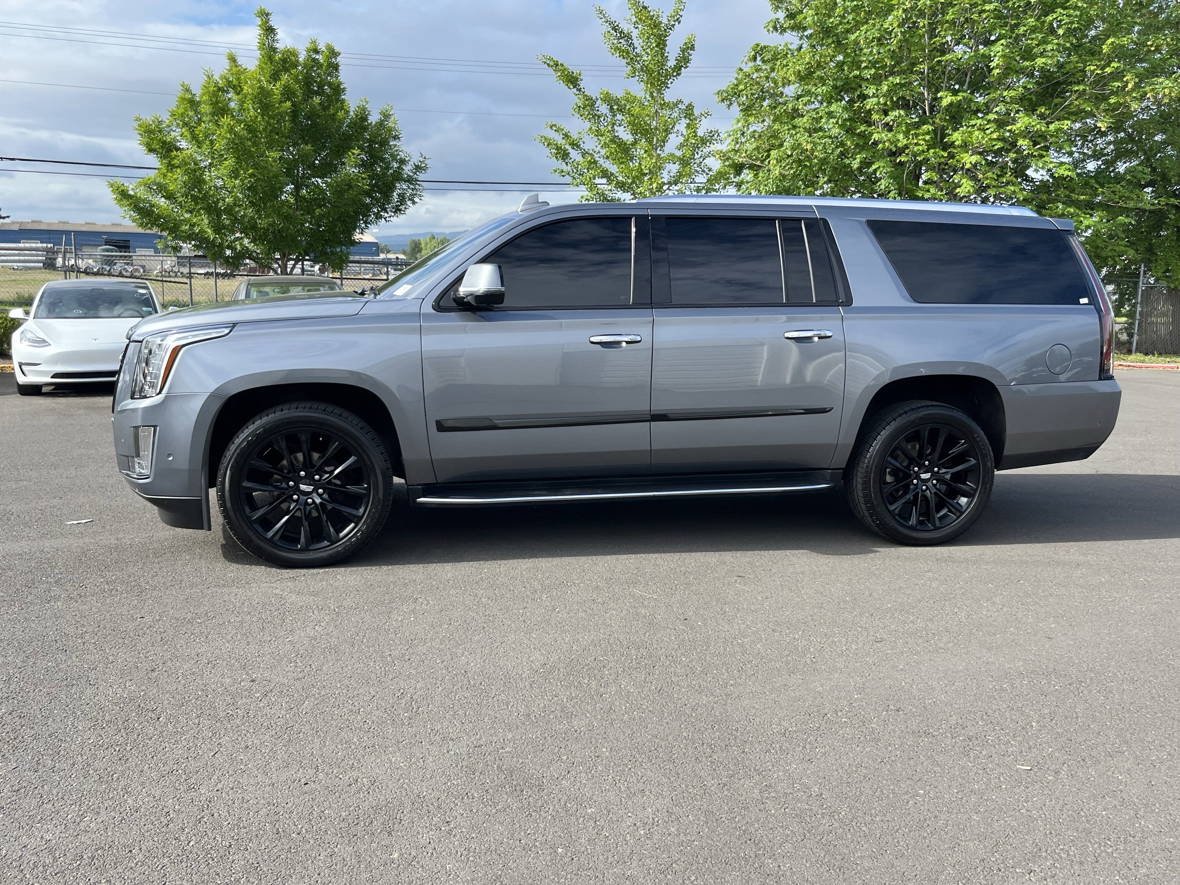 2020 Cadillac Escalade ESV Luxury