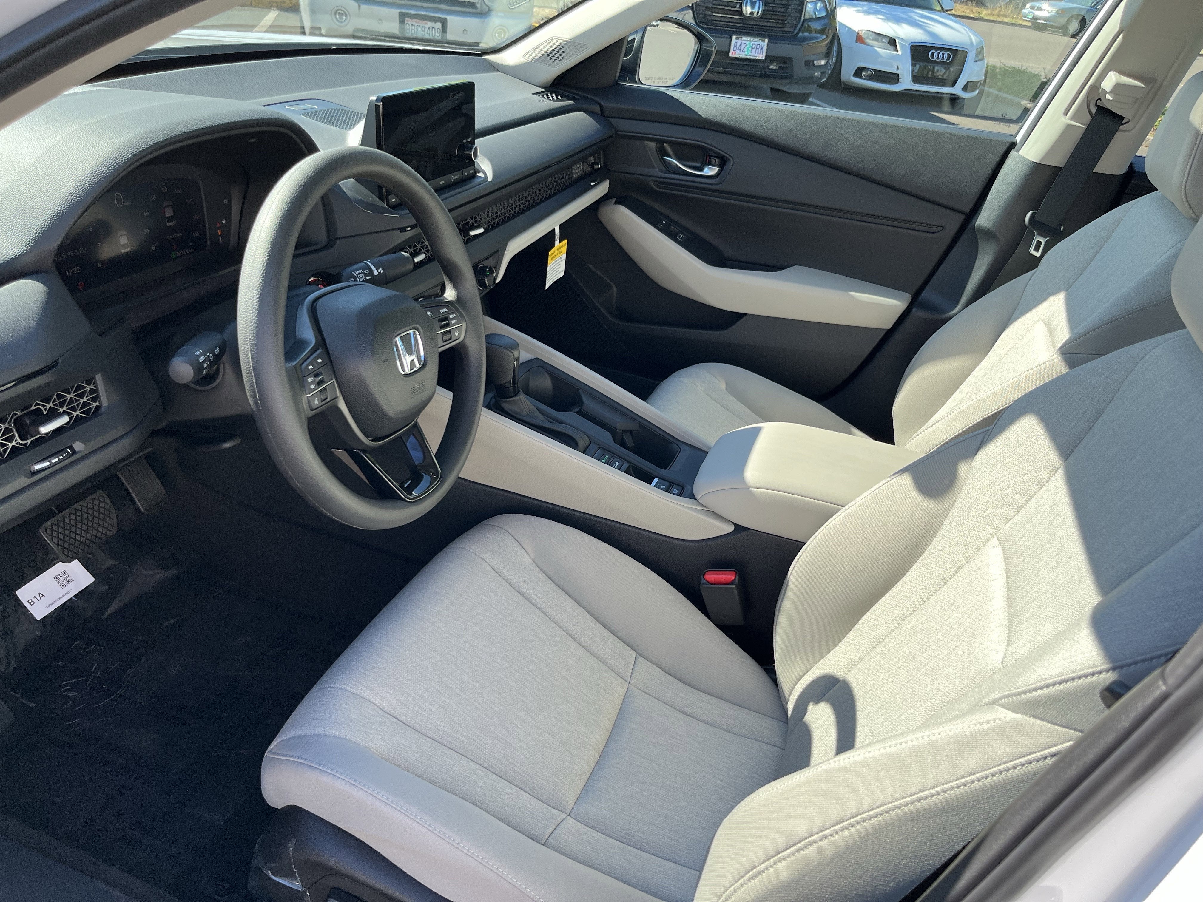 2025 Honda Accord Sedan SE