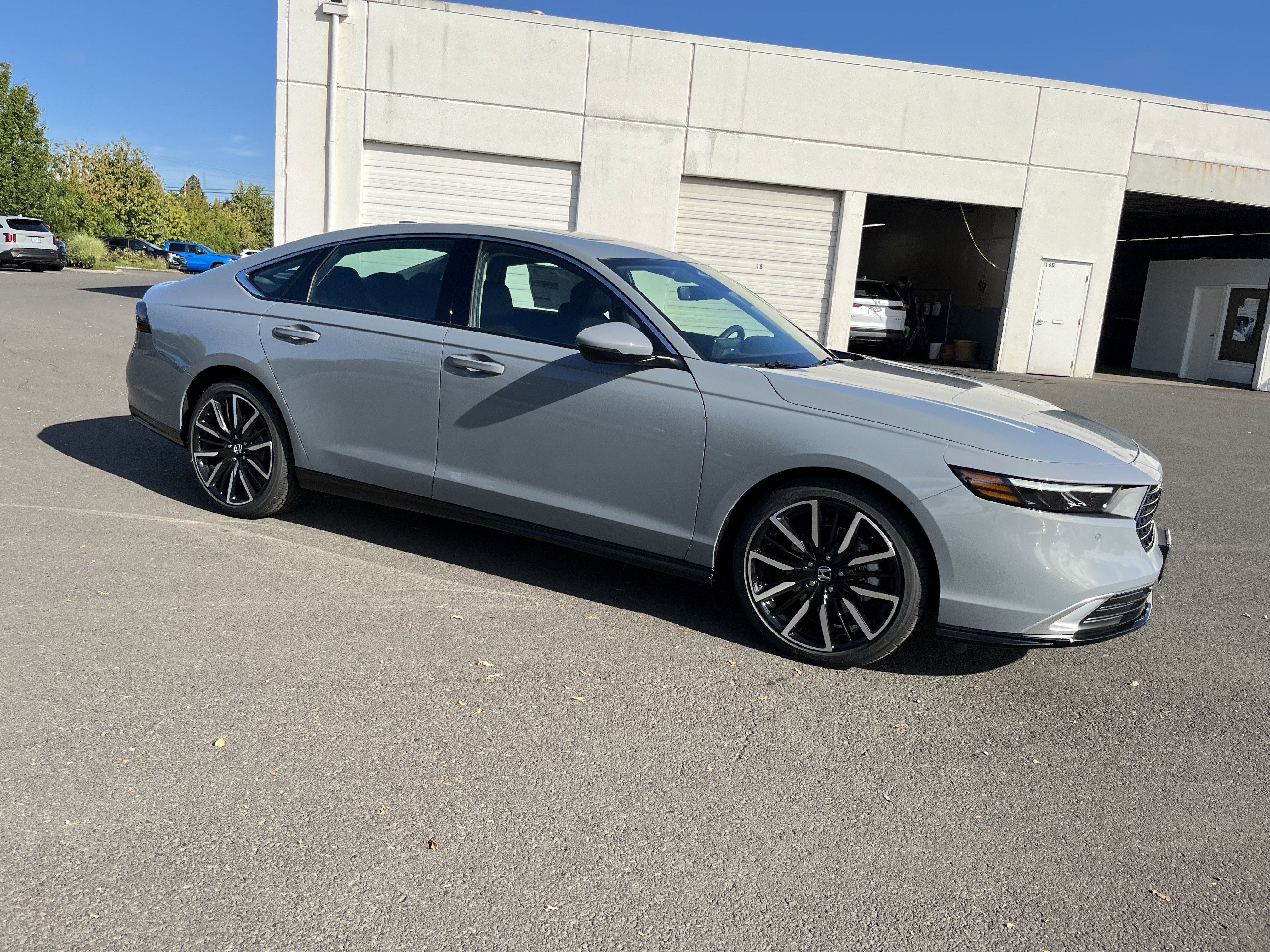 2025 Honda Accord Hybrid Touring