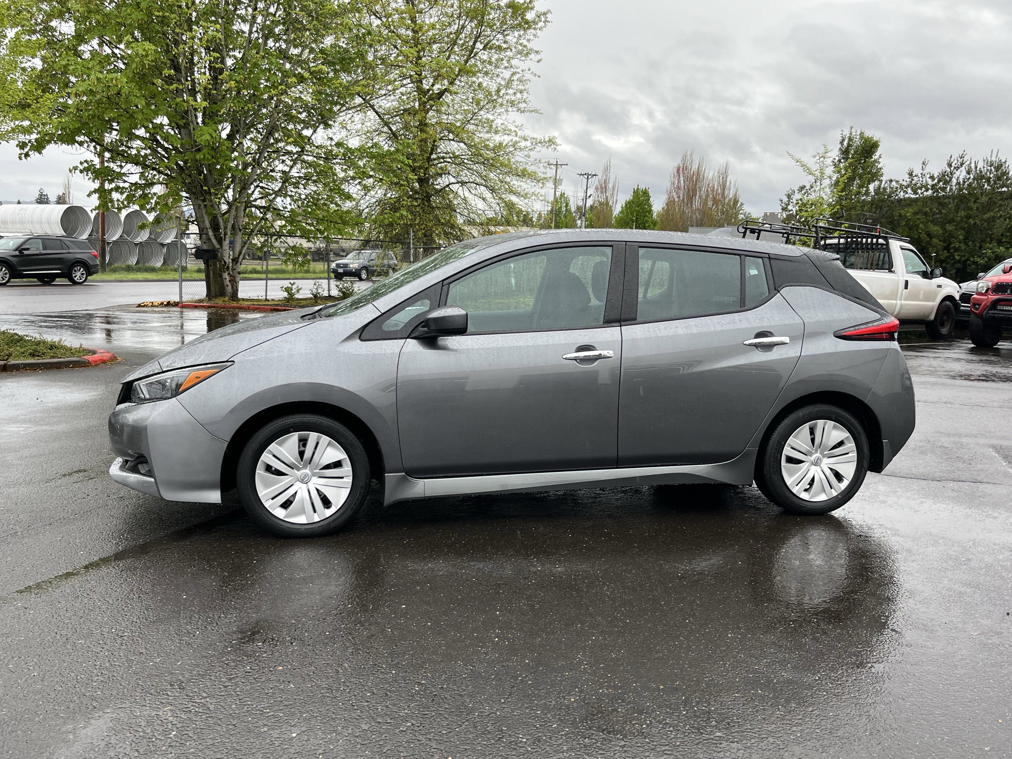 2024 Nissan LEAF S