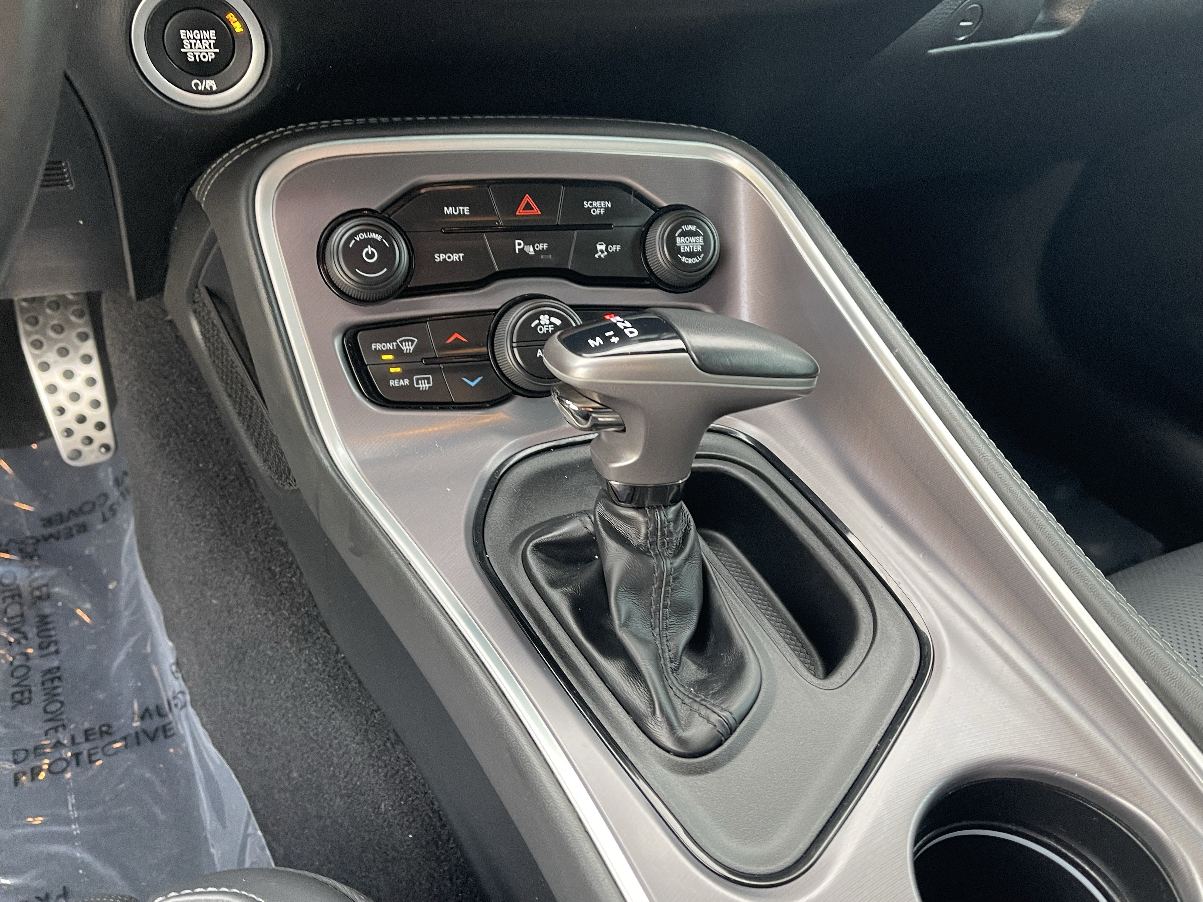2020 Dodge Challenger SXT