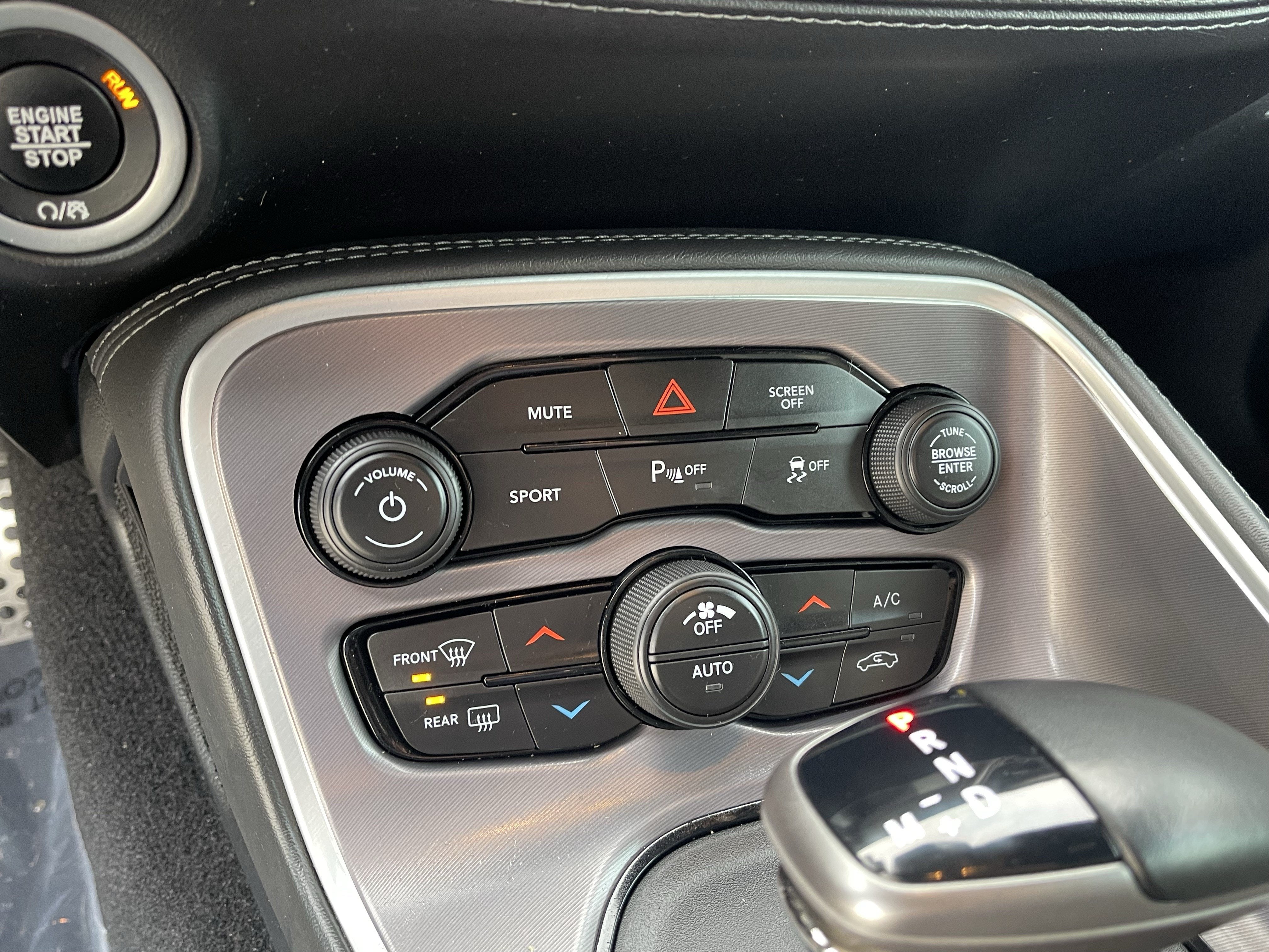 2020 Dodge Challenger SXT