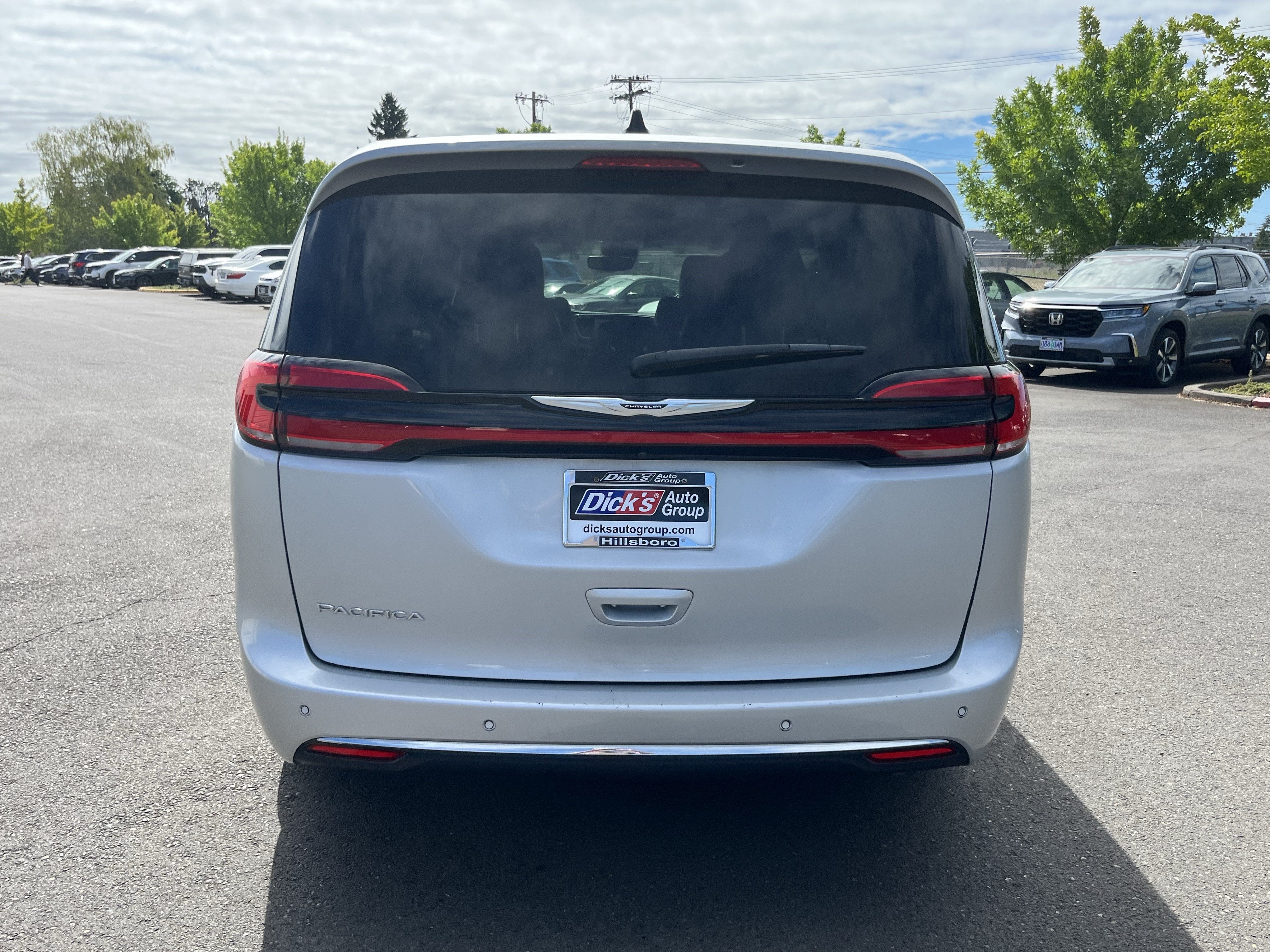 2024 Chrysler Pacifica Touring L