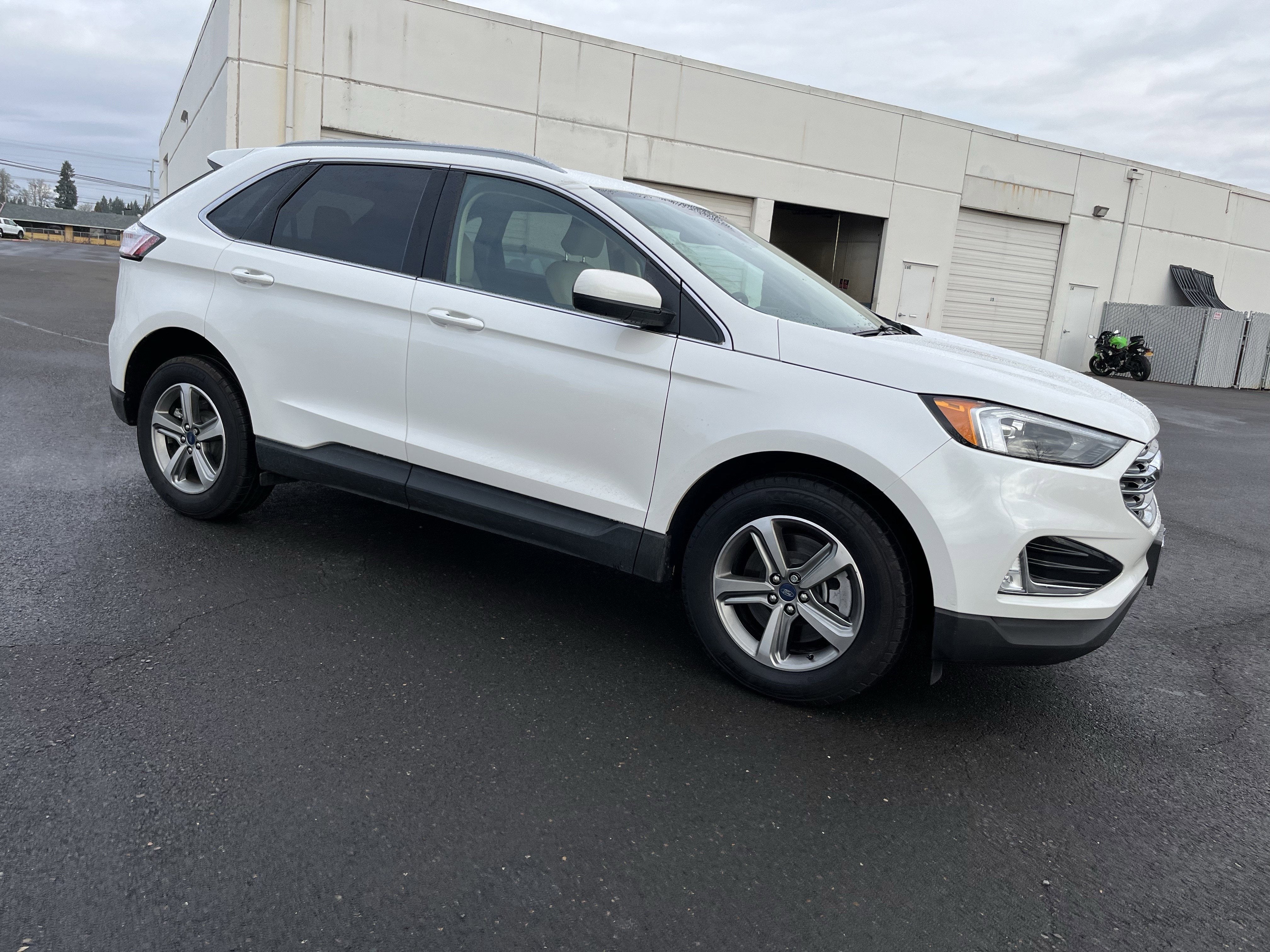 2022 Ford Edge SEL